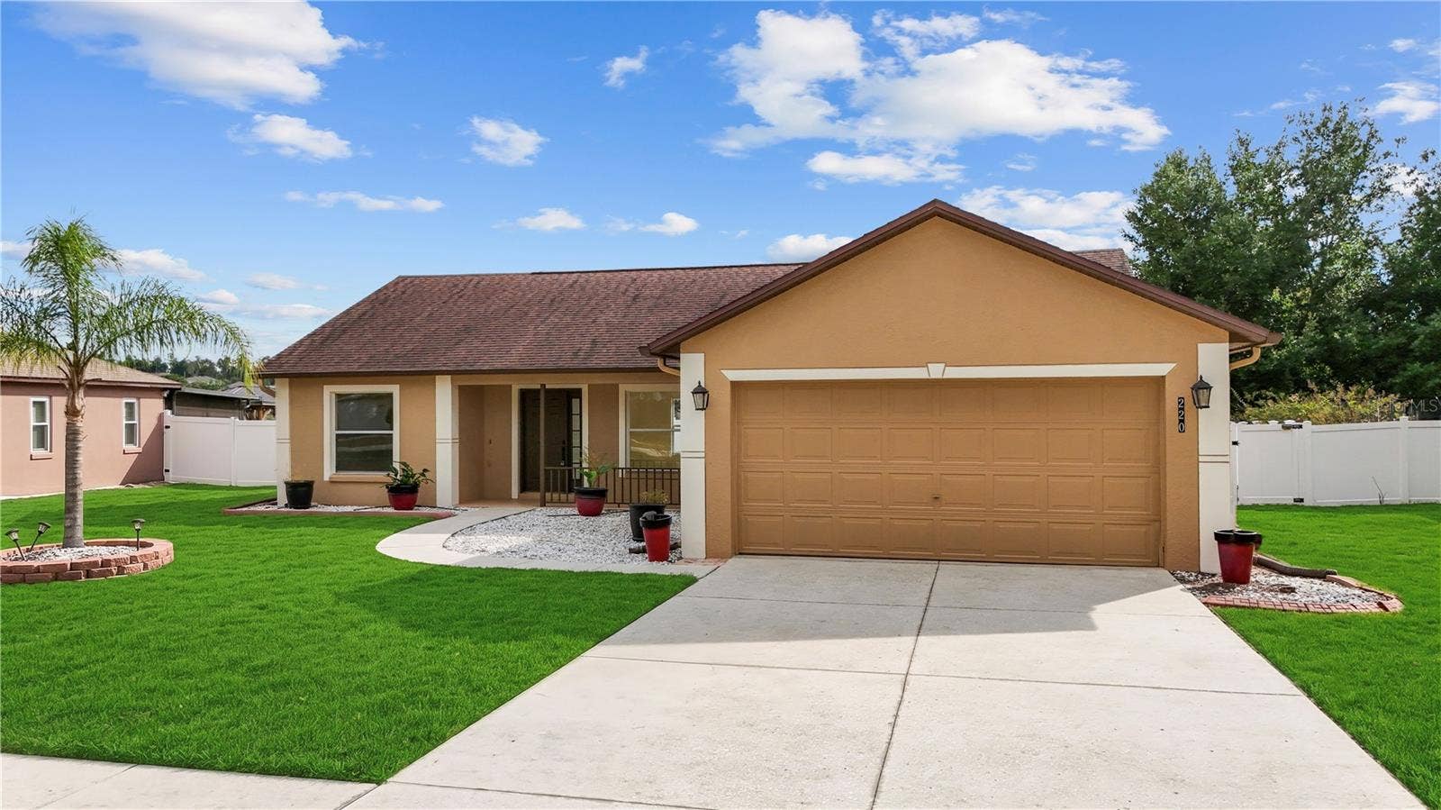 220 VALLEY EDGE DRIVE, Minneola, FL 34715 220 VALLEY EDGE DRIVE, Minneola, FL 34715