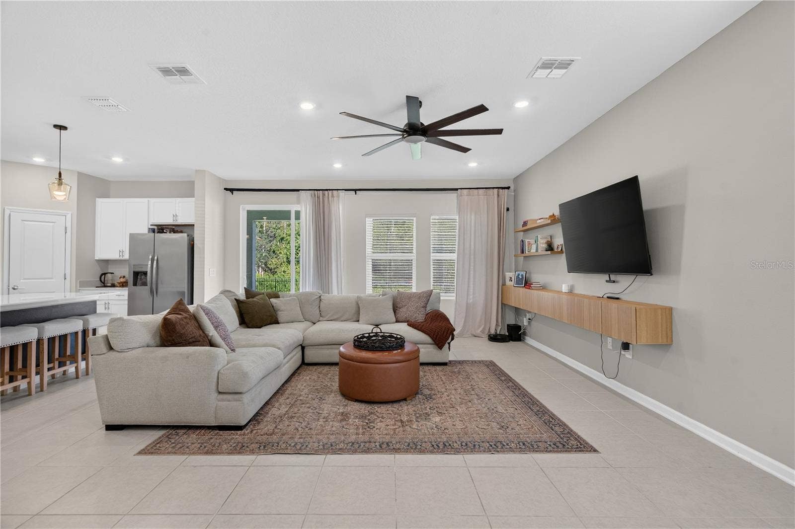 685 PERONI AVENUE, Debary, FL 32713 Living Area and Kitchen Combo