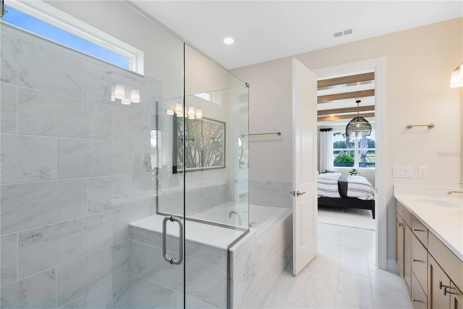 4908 HANDSOME HILLS DRIVE, Mount Dora, FL 32757 Model Home Design Only. Pictures and furnishings are for illustrative purposes only. Elevations, colors and options may vary. Furniture is for model home staging only.