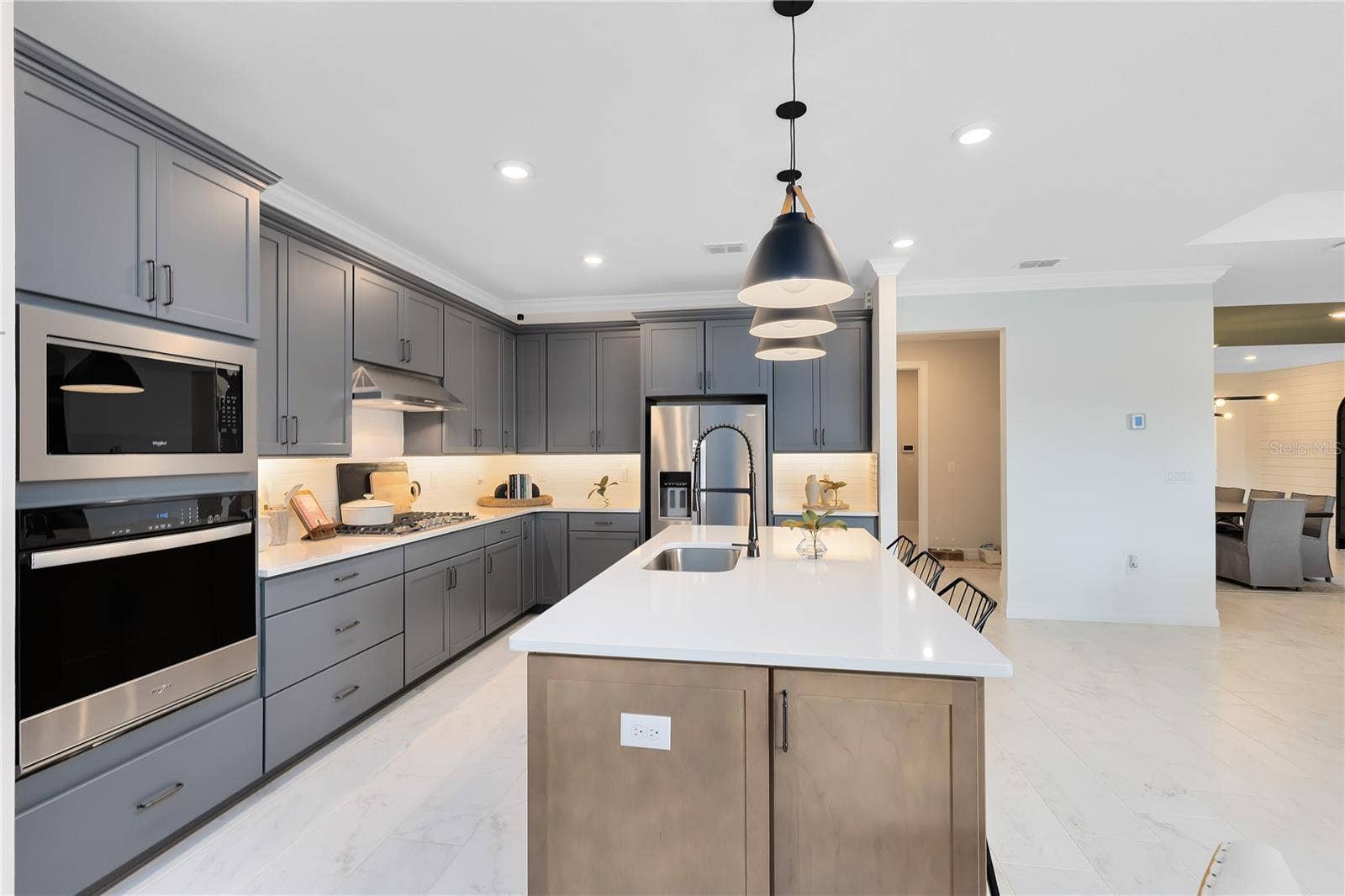 4908 HANDSOME HILLS DRIVE, Mount Dora, FL 32757 Model Home Design Only. Pictures and furnishings are for illustrative purposes only. Elevations, colors and options may vary. Furniture is for model home staging only.