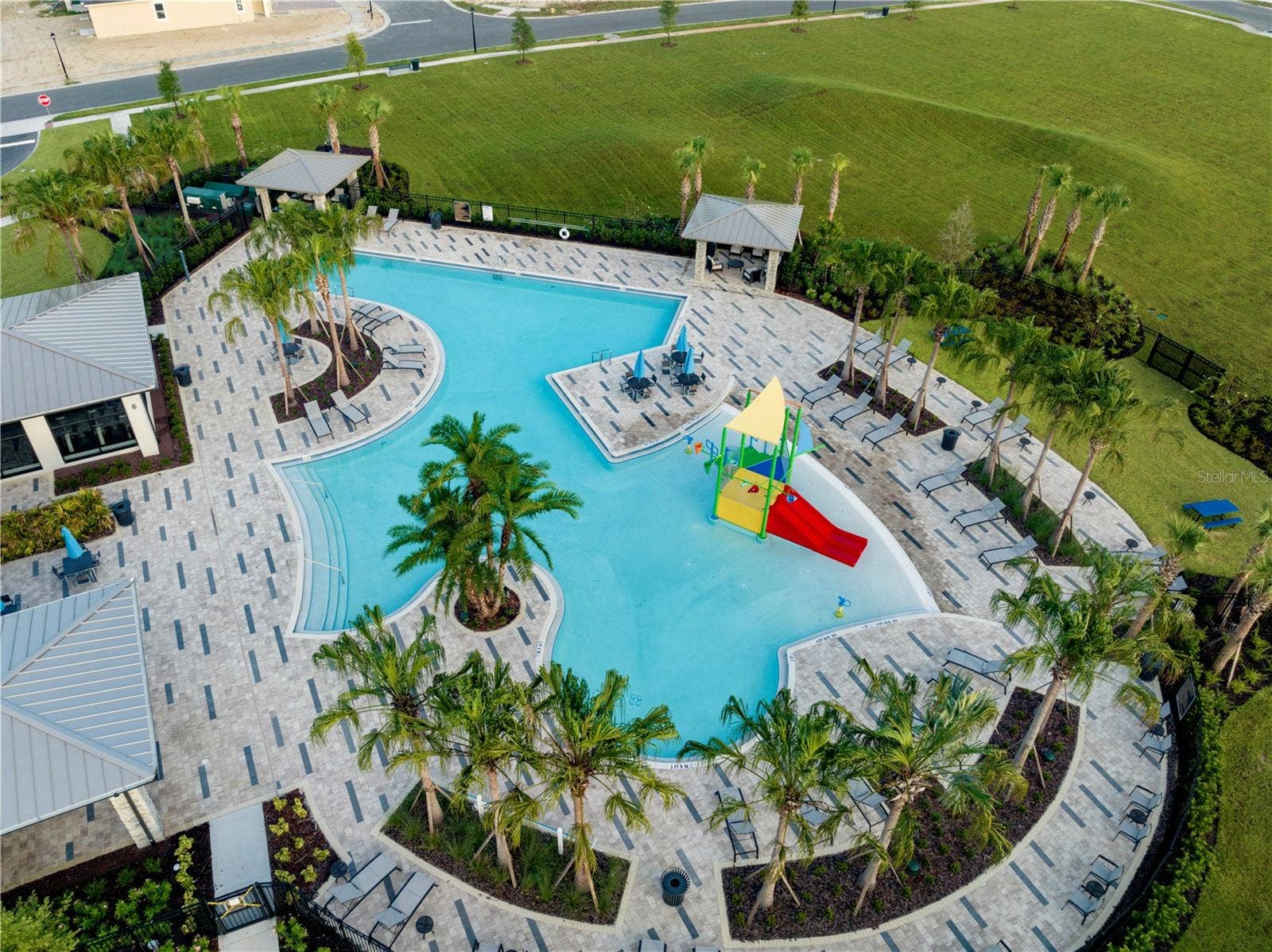 7028 ROLLING GARDENS LOOP, Groveland, FL 34736 Community Pool