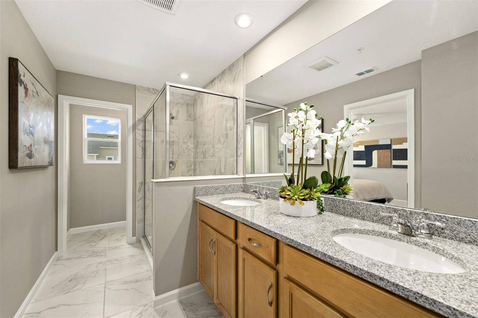 Meridian Parks Aurora Model Primary Bathroom