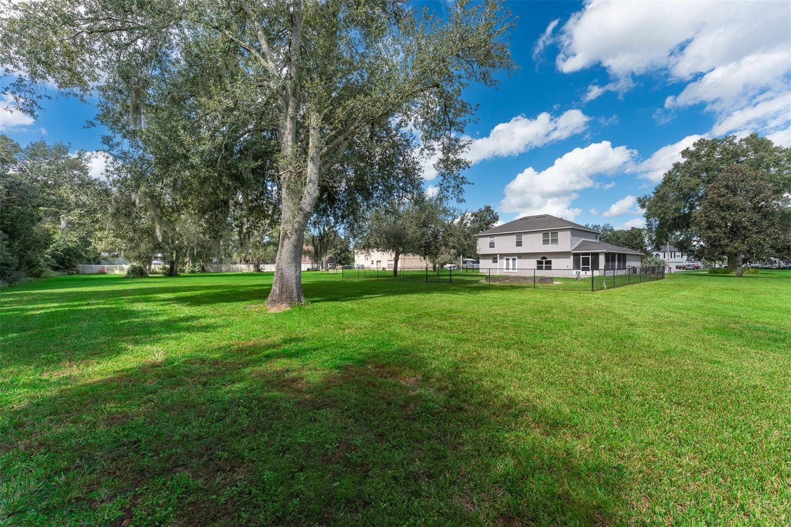 7406 LAKE MARNI COURT, Mount Dora, FL 32757 7406 LAKE MARNI COURT, Mount Dora, FL 32757