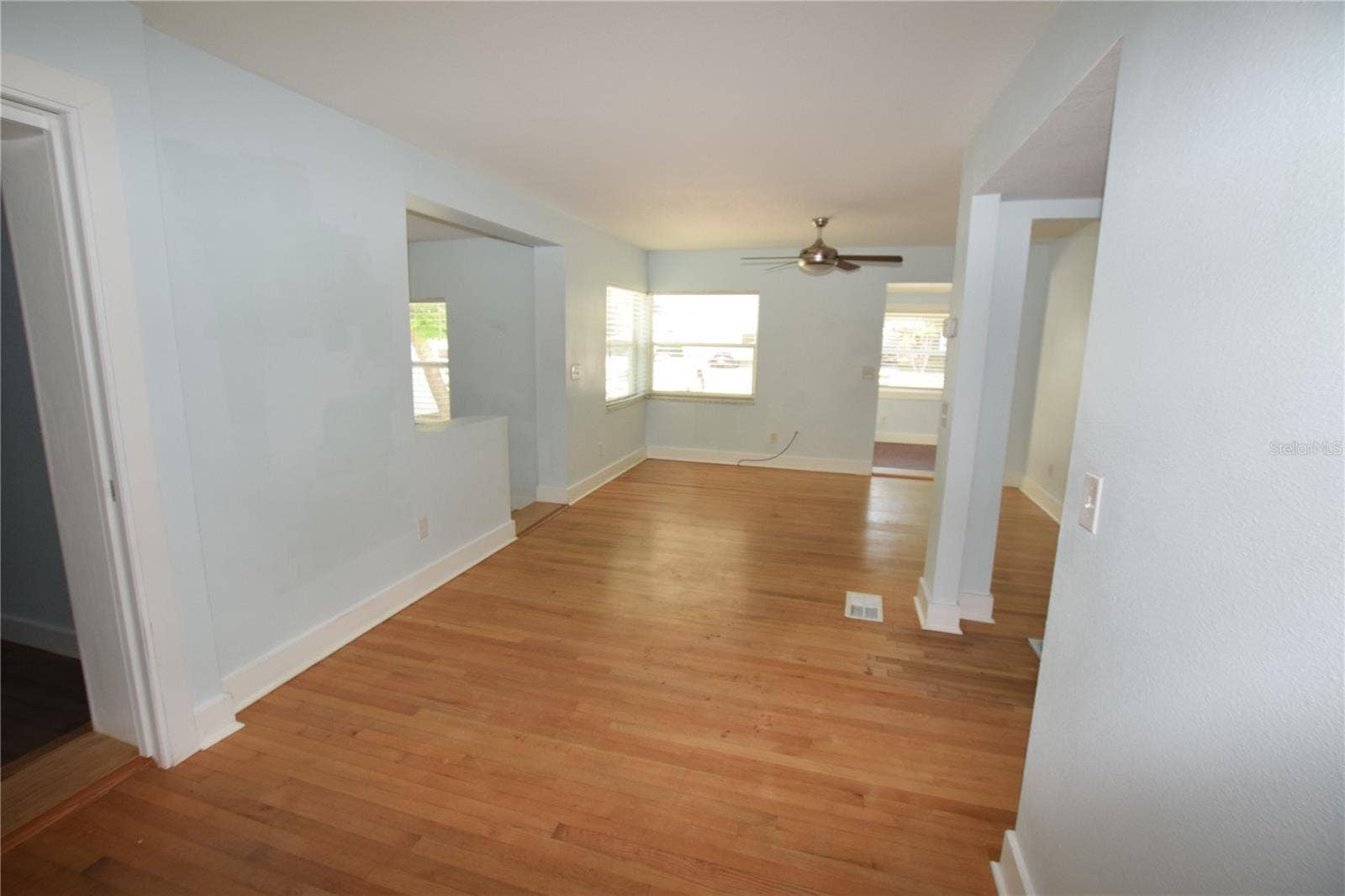 2212 HOFFNER AVENUE, Belle Isle, FL 32809 2212 HOFFNER AVENUE, Belle Isle, FL 32809