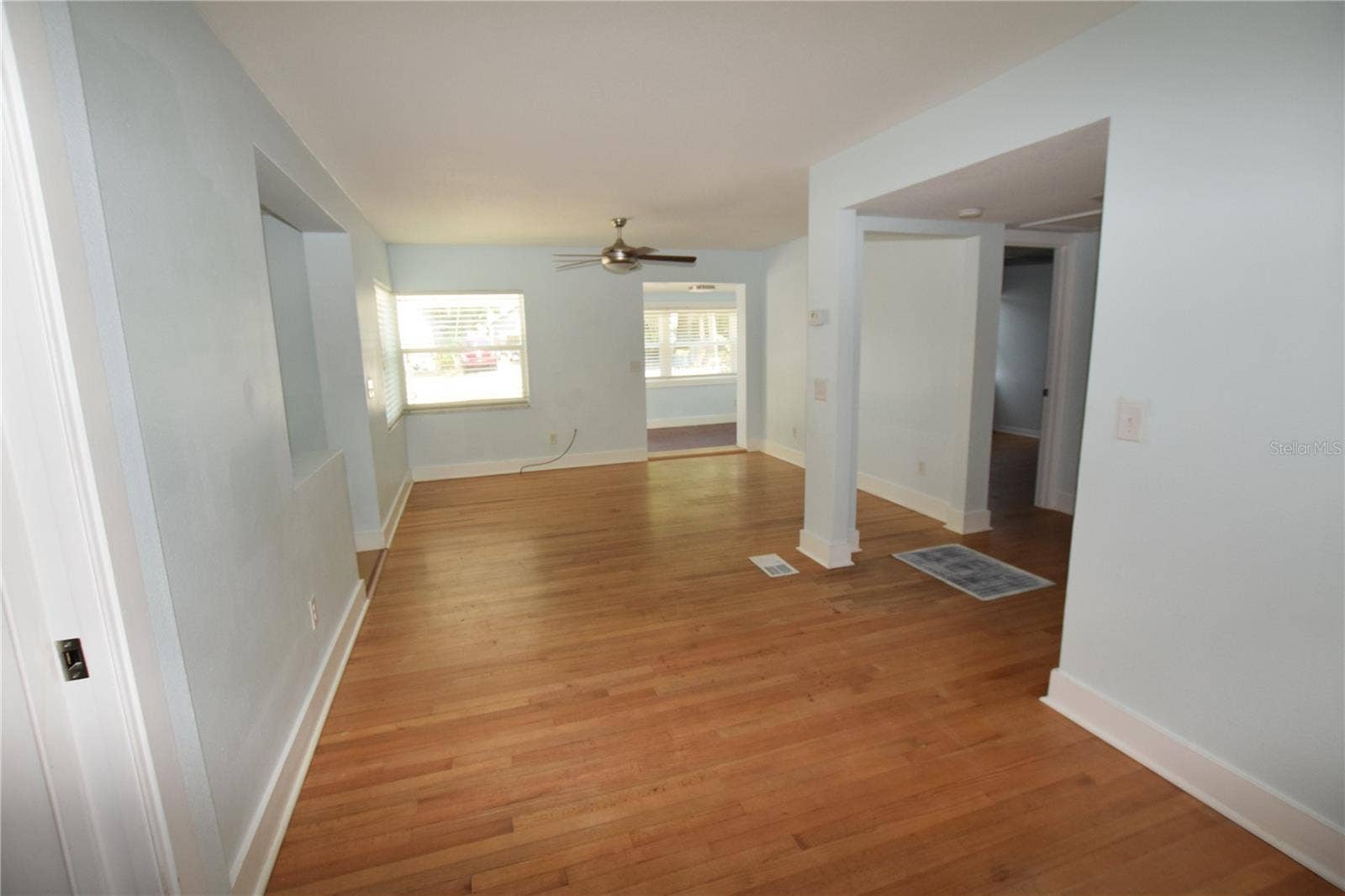 2212 HOFFNER AVENUE, Belle Isle, FL 32809 2212 HOFFNER AVENUE, Belle Isle, FL 32809