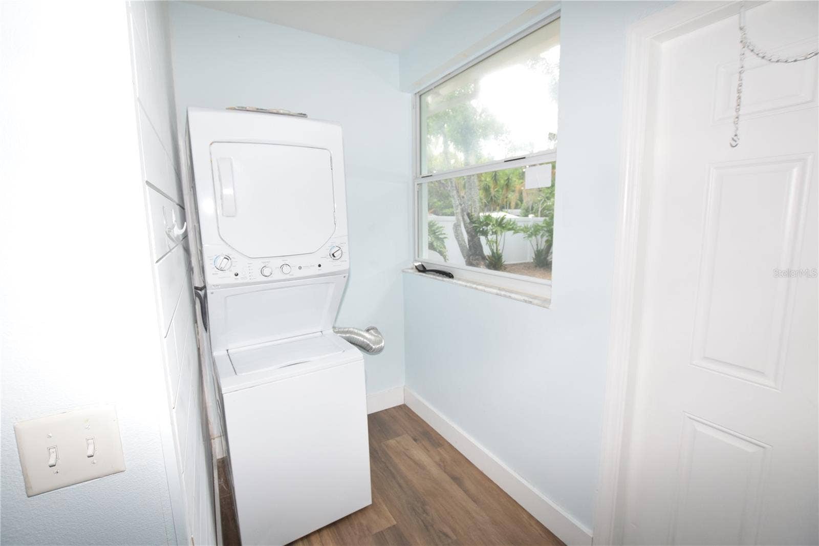 2212 HOFFNER AVENUE, Belle Isle, FL 32809 2212 HOFFNER AVENUE, Belle Isle, FL 32809