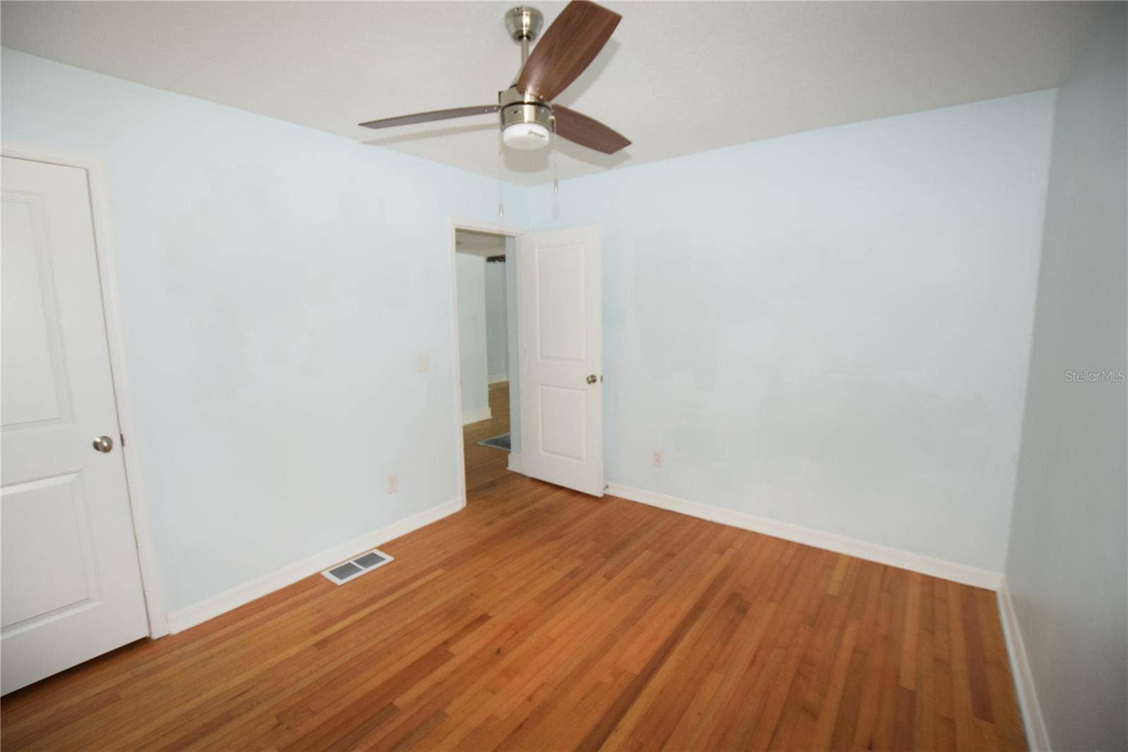 2212 HOFFNER AVENUE, Belle Isle, FL 32809 2212 HOFFNER AVENUE, Belle Isle, FL 32809