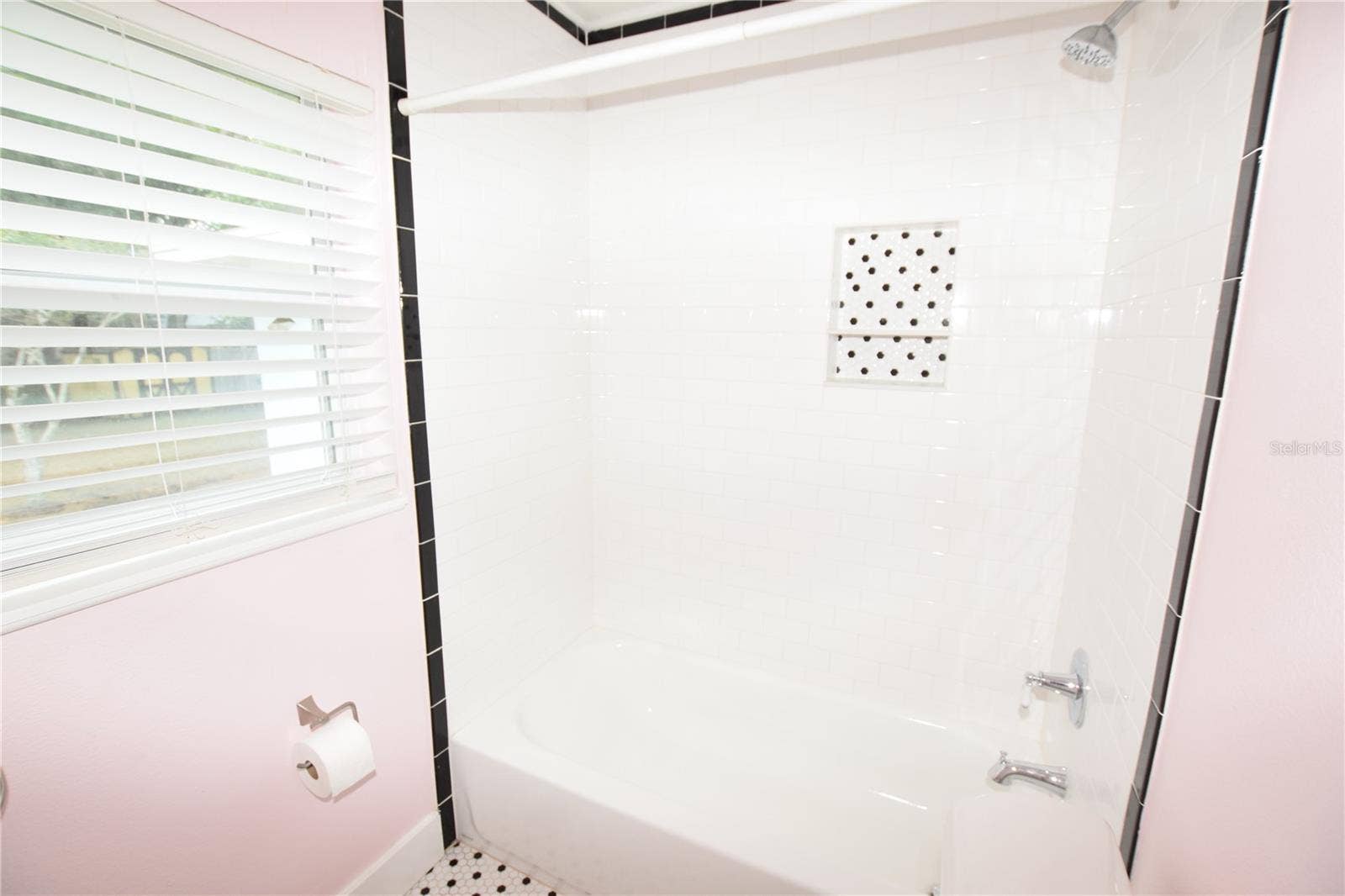 2212 HOFFNER AVENUE, Belle Isle, FL 32809 2212 HOFFNER AVENUE, Belle Isle, FL 32809