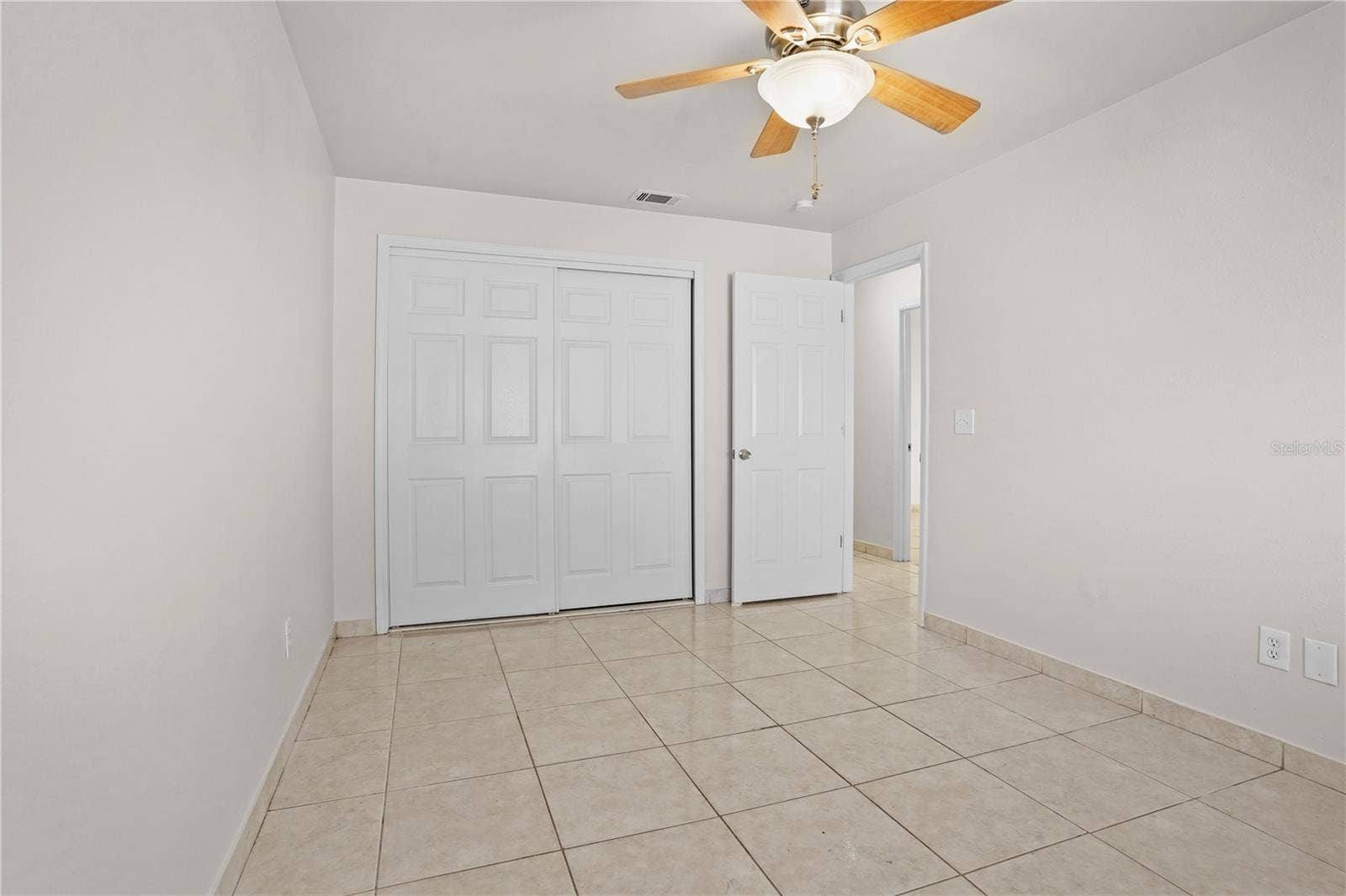 2616 WHALEBONE BAY DRIVE, Kissimmee, FL 34741