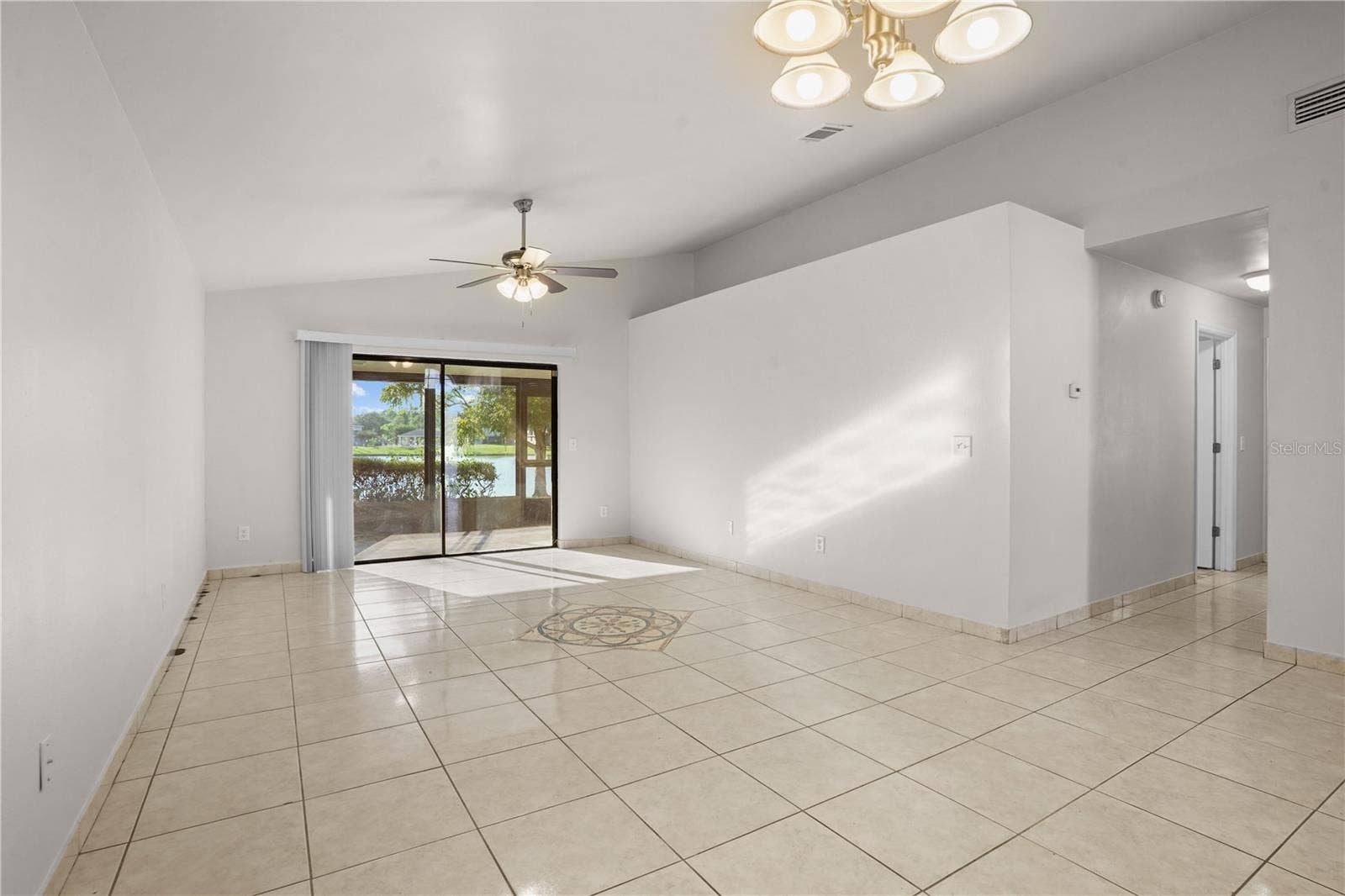 2616 WHALEBONE BAY DRIVE, Kissimmee, FL 34741