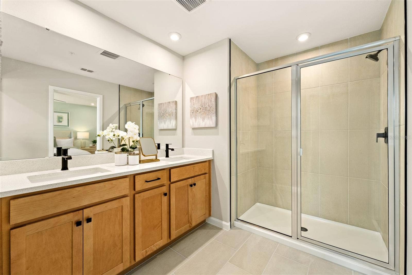 Meridian Parks Catalina II Model Primary Bathroom