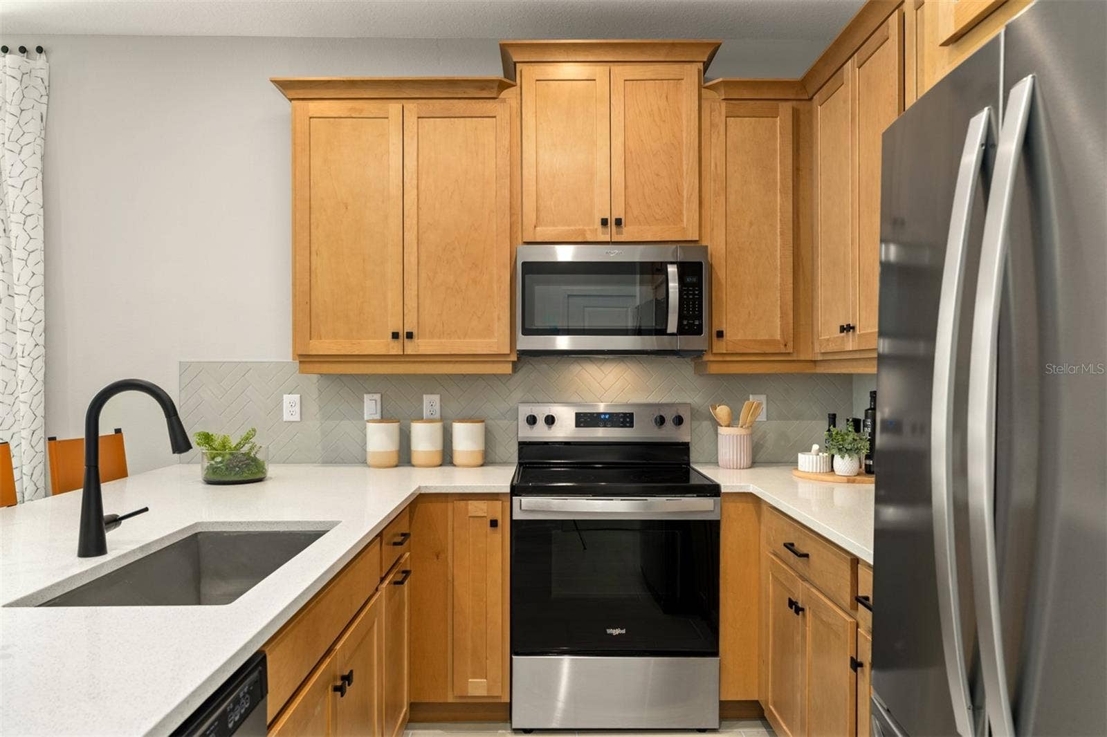 Meridian Parks Catalina II Model Kitchen