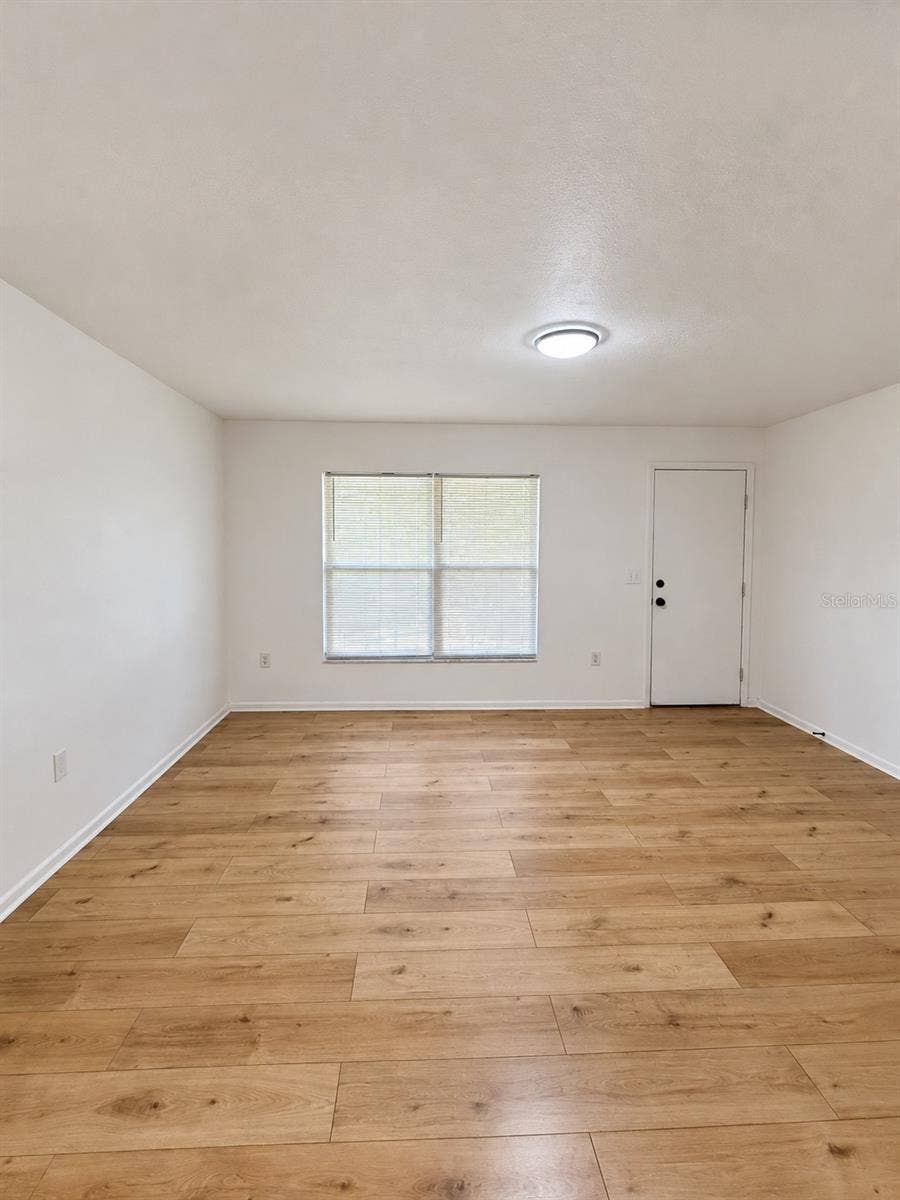 86 LAKE DAISY BOULEVARD, Winter Haven, FL 33884 2nd living room or dining