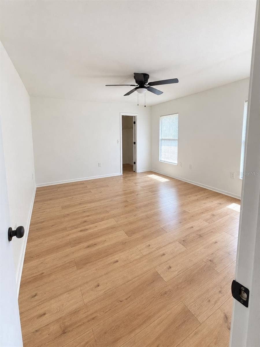 86 LAKE DAISY BOULEVARD, Winter Haven, FL 33884 master bedroom