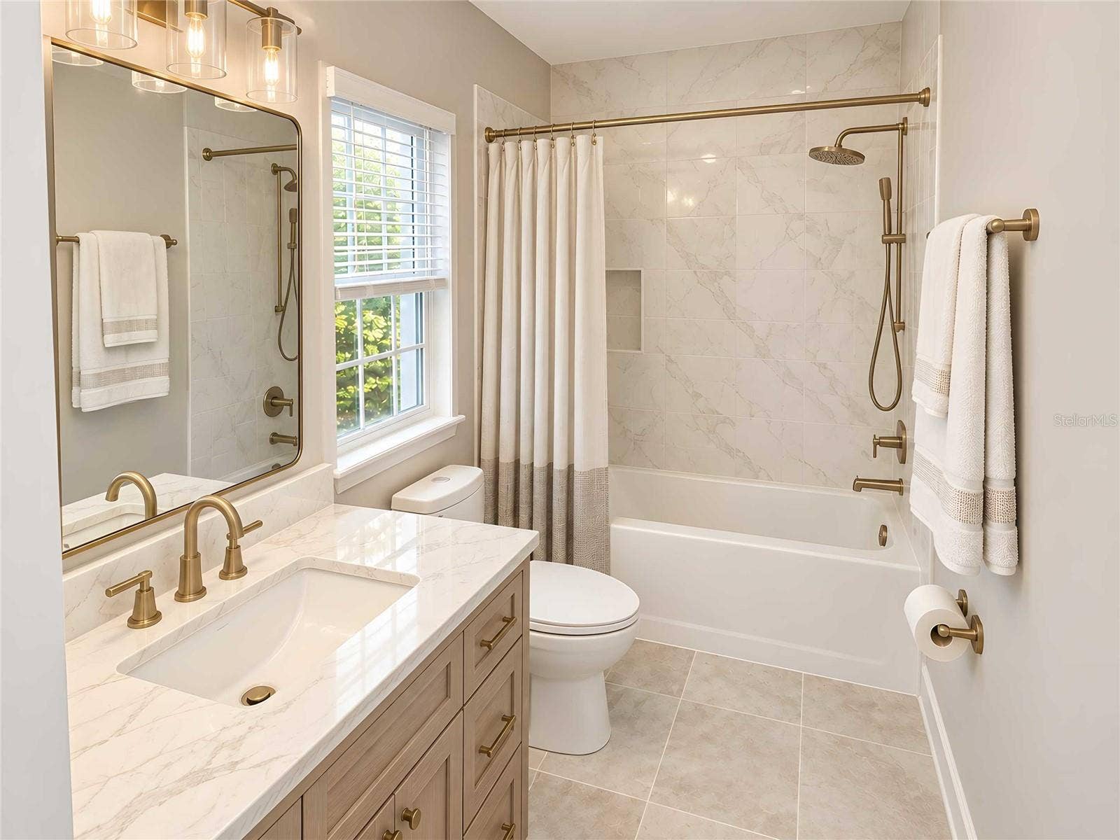 2904 SAINT GEORGE STREET, Orlando, FL 32814 2nd bathroom staged