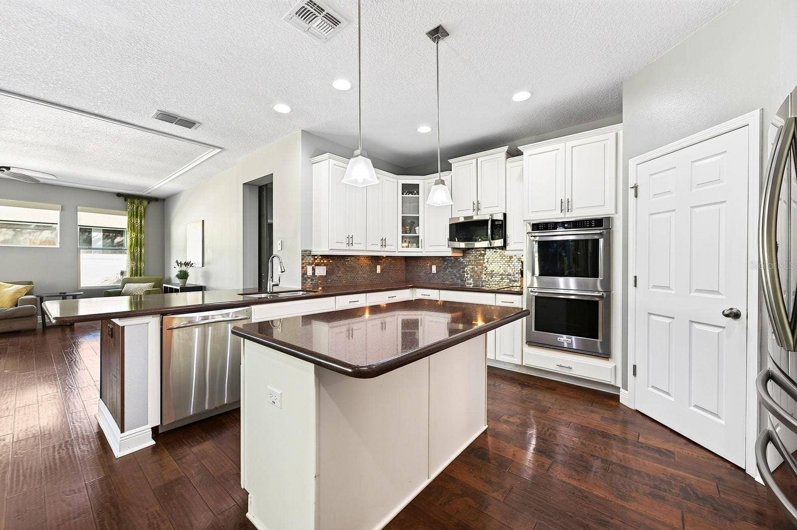 4443 PINE GOLD AVENUE, Apopka, FL 32712 4443 PINE GOLD AVENUE, Apopka, FL 32712