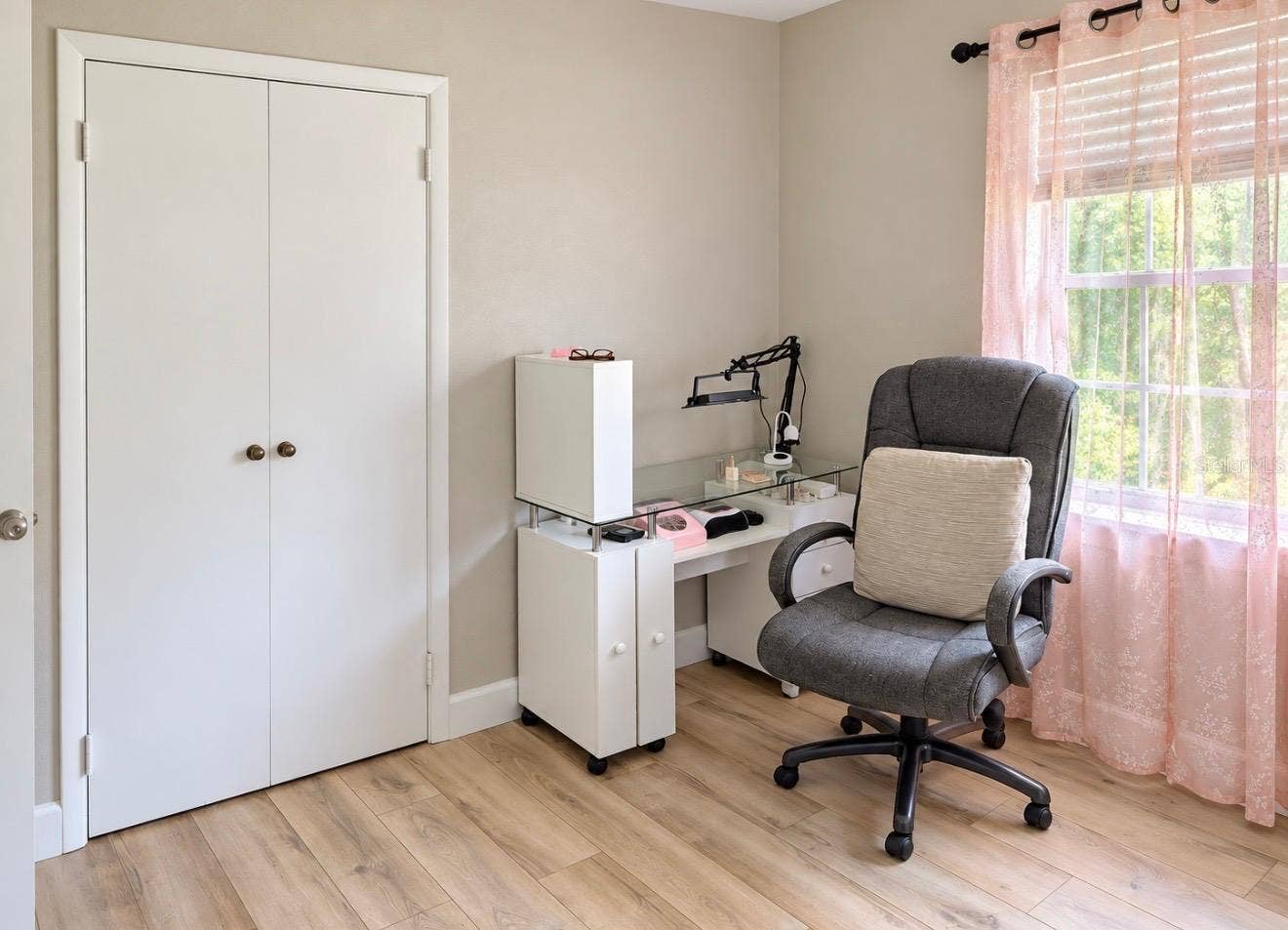 1315 E VOORHIS AVENUE, Deland, FL 32724 1315 E VOORHIS AVENUE, Deland, FL 32724