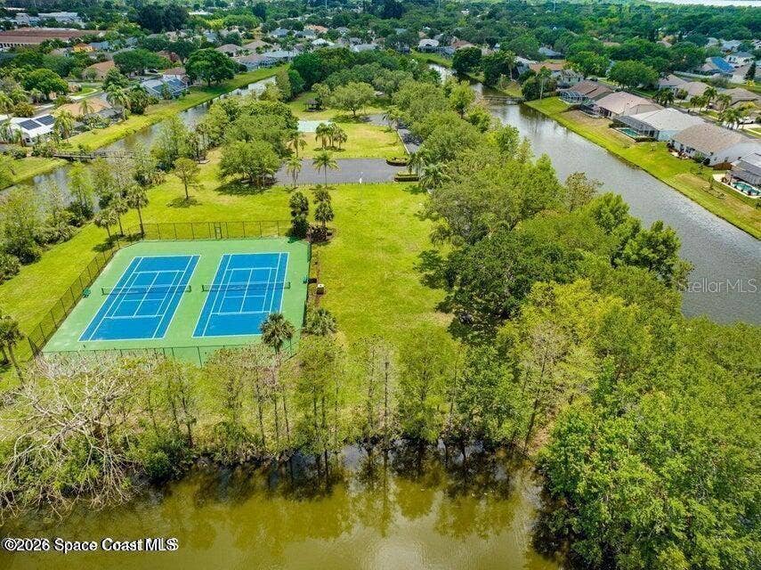 Community Tennis & Pickle Ball Courts