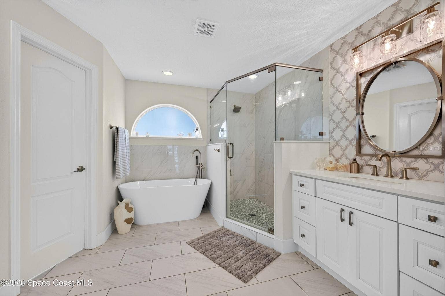 Spa style primary bath