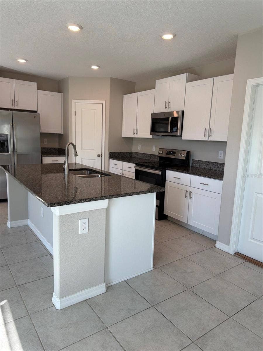 15713 FORT ISLAND PLACE, Sun City Center, FL 33573 15713 FORT ISLAND PLACE, Sun City Center, FL 33573