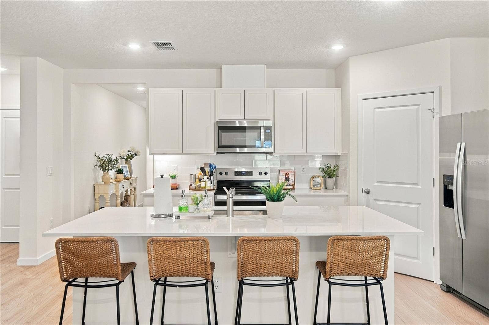 1132 GULL DRIVE, Apopka, FL 32703 Kitchen