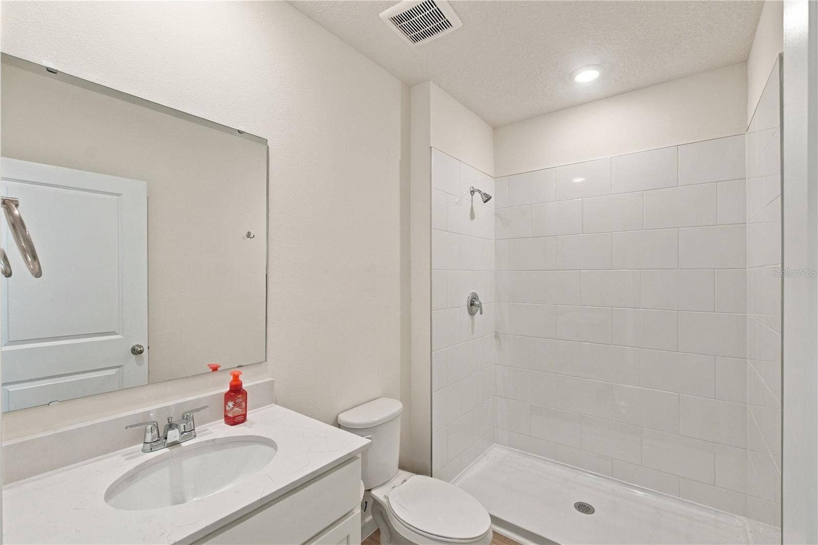 1132 GULL DRIVE, Apopka, FL 32703 Bathroom 2/ Next Gen Suite