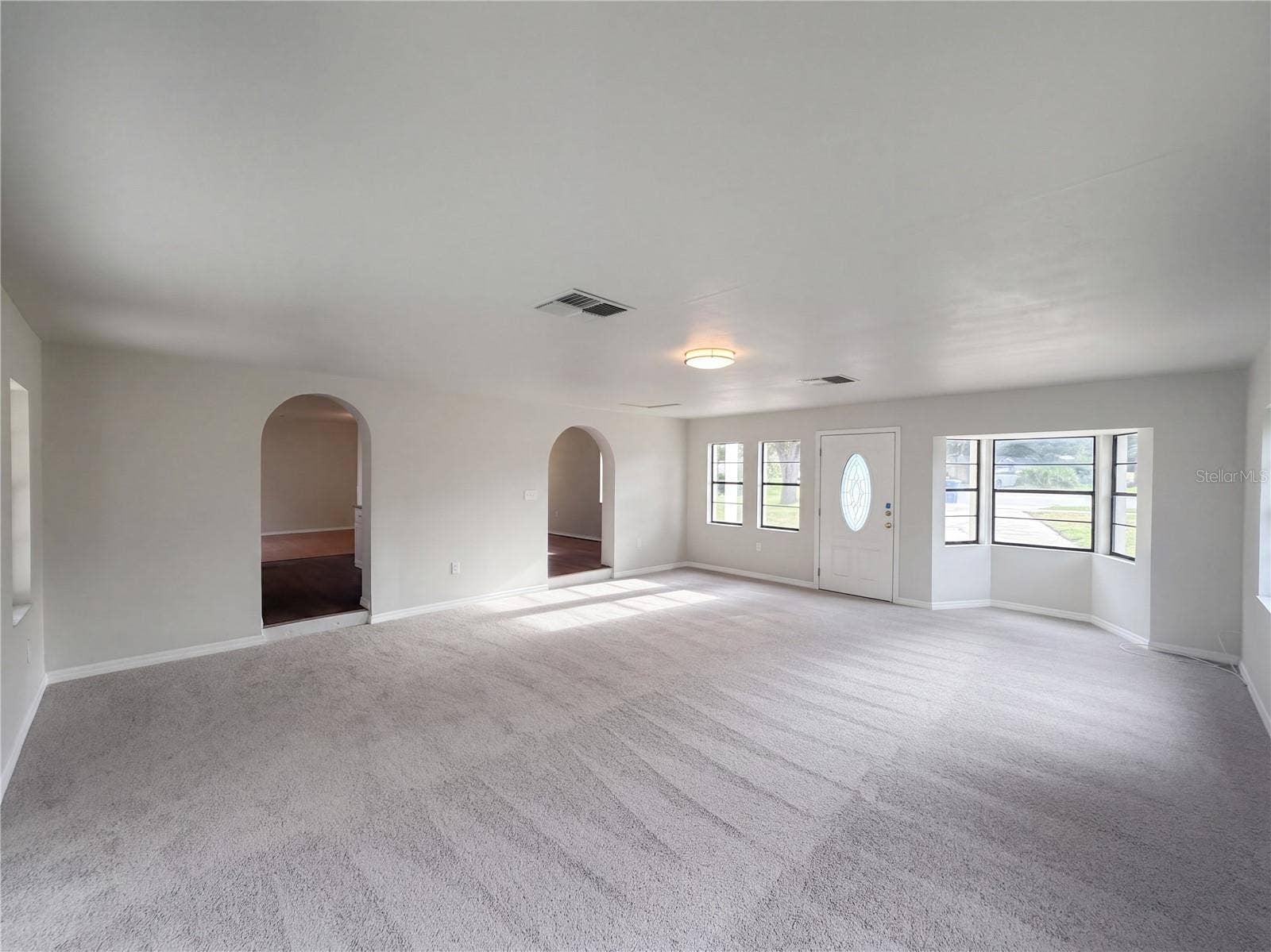 2303 S SWAN COURT NE, Winter Haven, FL 33881 2303 S SWAN COURT NE, Winter Haven, FL 33881