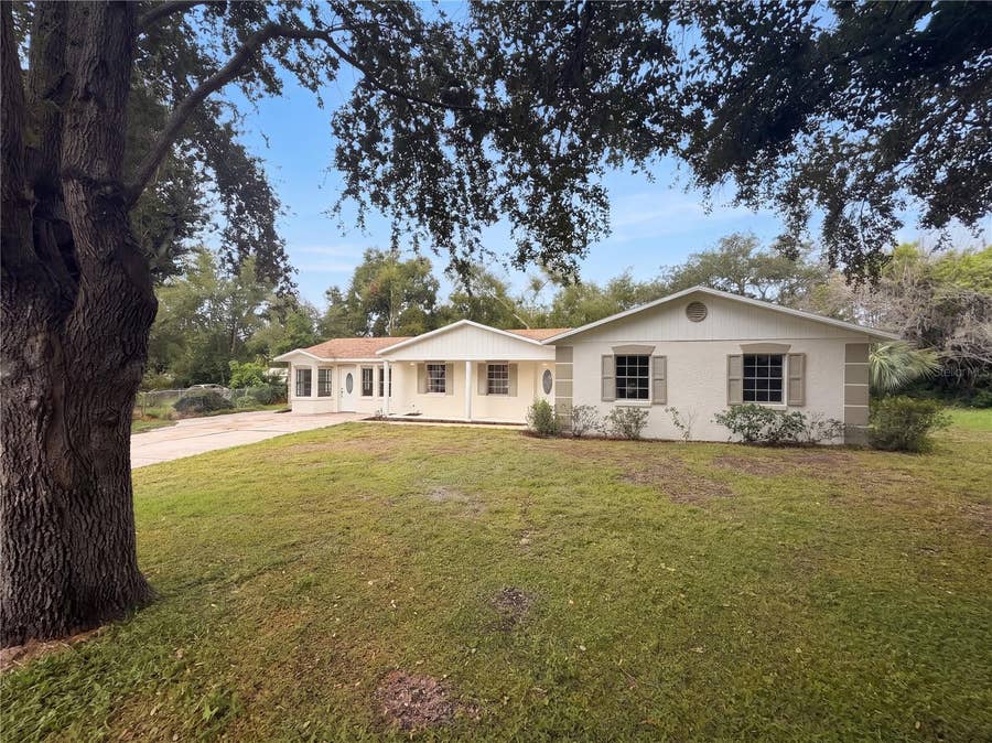 Property photo for 2303 S SWAN COURT NE, Winter Haven, FL