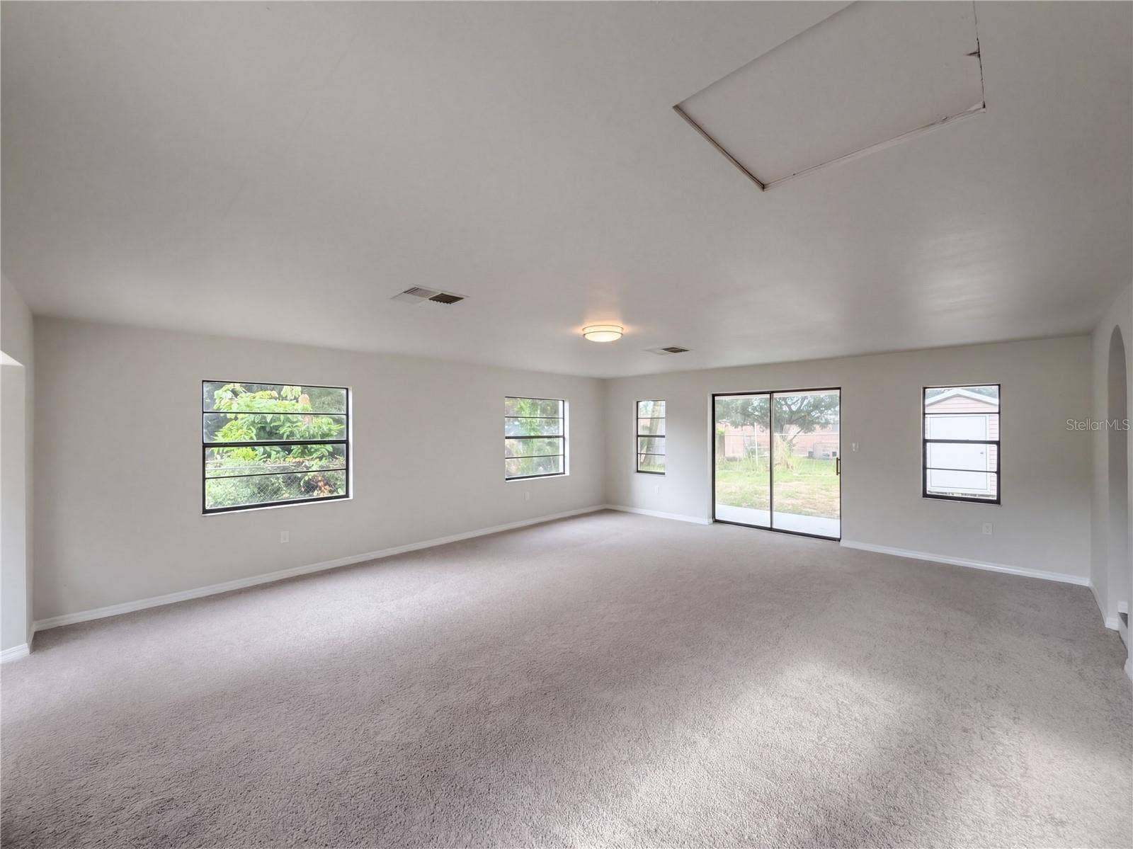 2303 S SWAN COURT NE, Winter Haven, FL 33881 2303 S SWAN COURT NE, Winter Haven, FL 33881