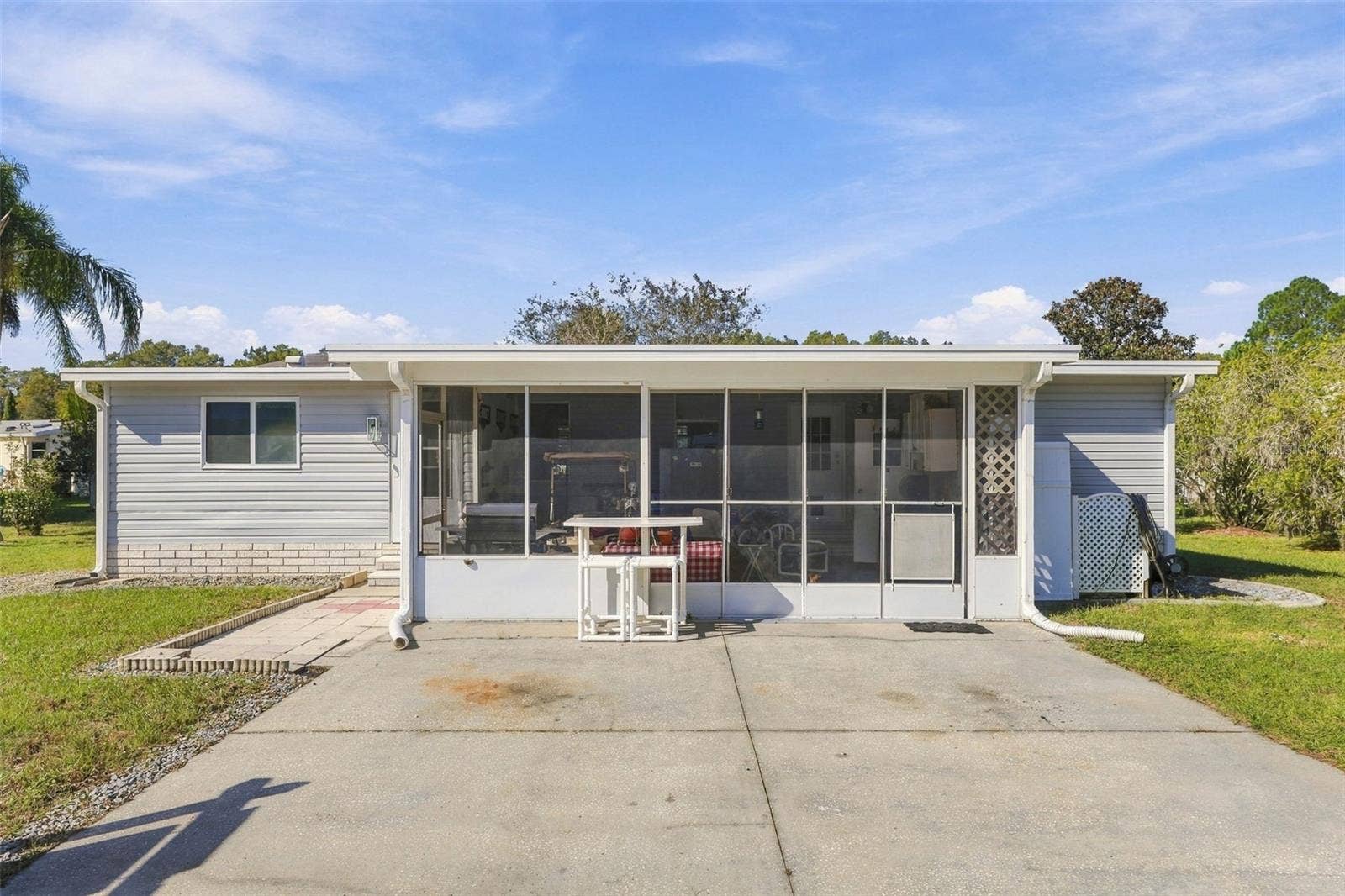 527 JACKSON PARK AVENUE, Davenport, FL 33897 527 JACKSON PARK AVENUE, Davenport, FL 33897