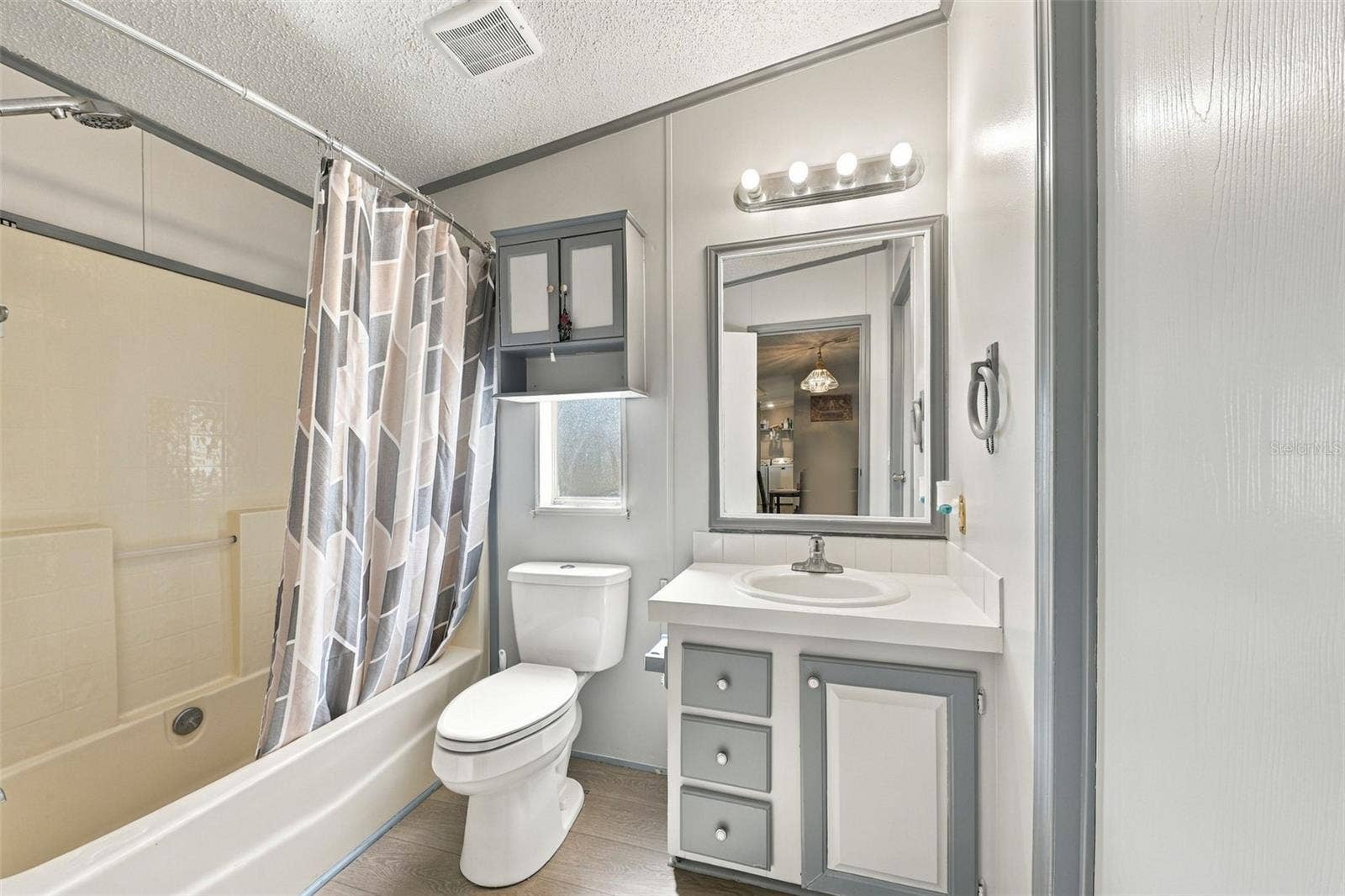 527 JACKSON PARK AVENUE, Davenport, FL 33897 527 JACKSON PARK AVENUE, Davenport, FL 33897