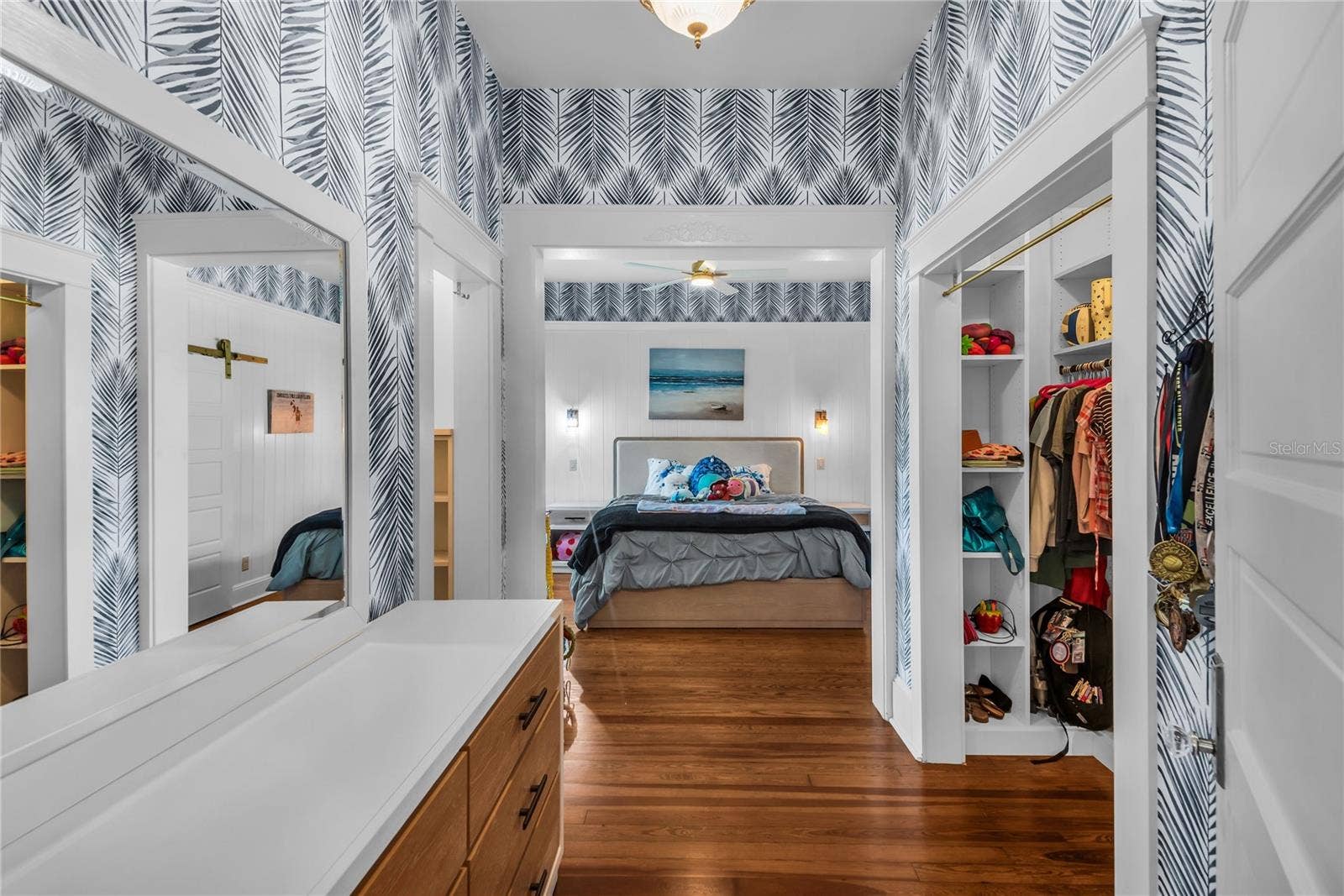 234 N LAKEVIEW AVENUE, Winter Garden, FL 34787 Second Primary Suite with dual closets and an ensuite bath