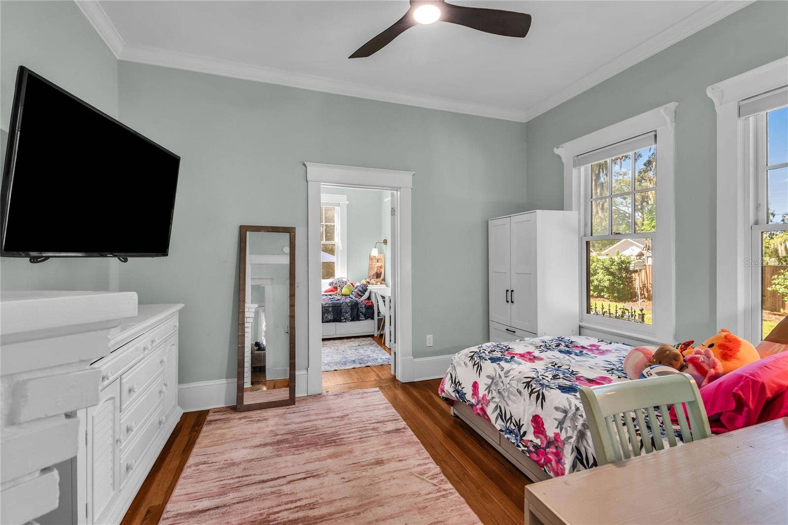 234 N LAKEVIEW AVENUE, Winter Garden, FL 34787 Bedroom 3 with original decorative fireplace
