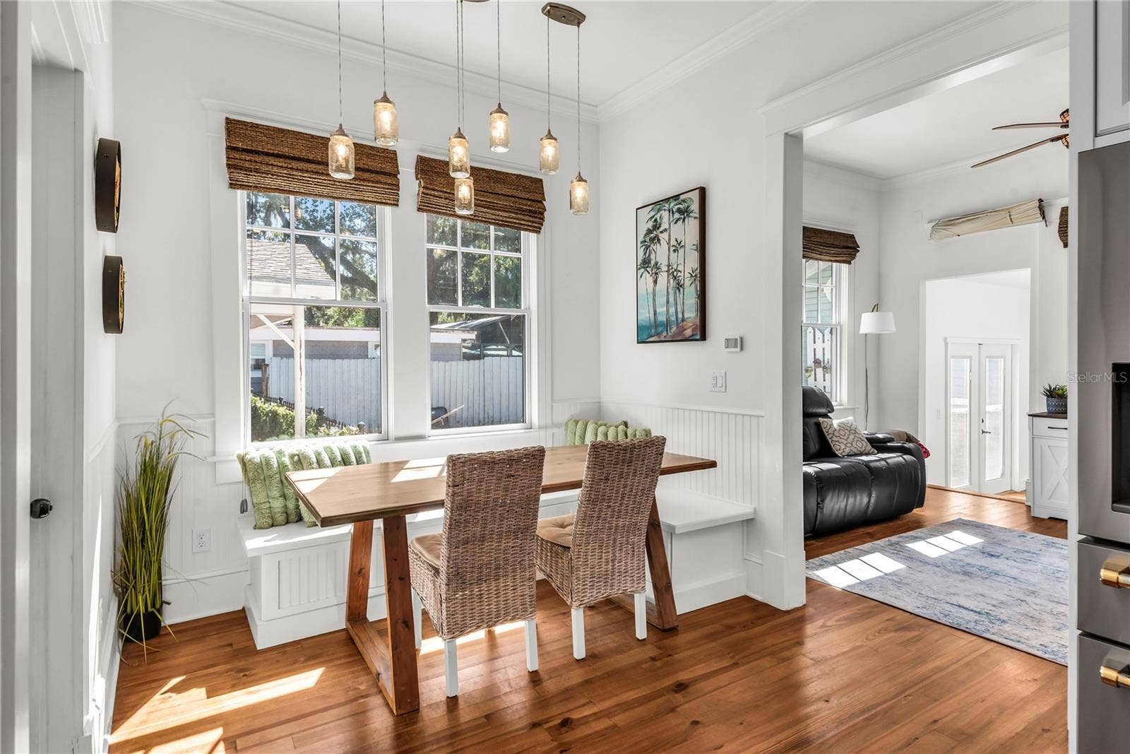 234 N LAKEVIEW AVENUE, Winter Garden, FL 34787 Bright and cozy breakfast nook with built-in seating