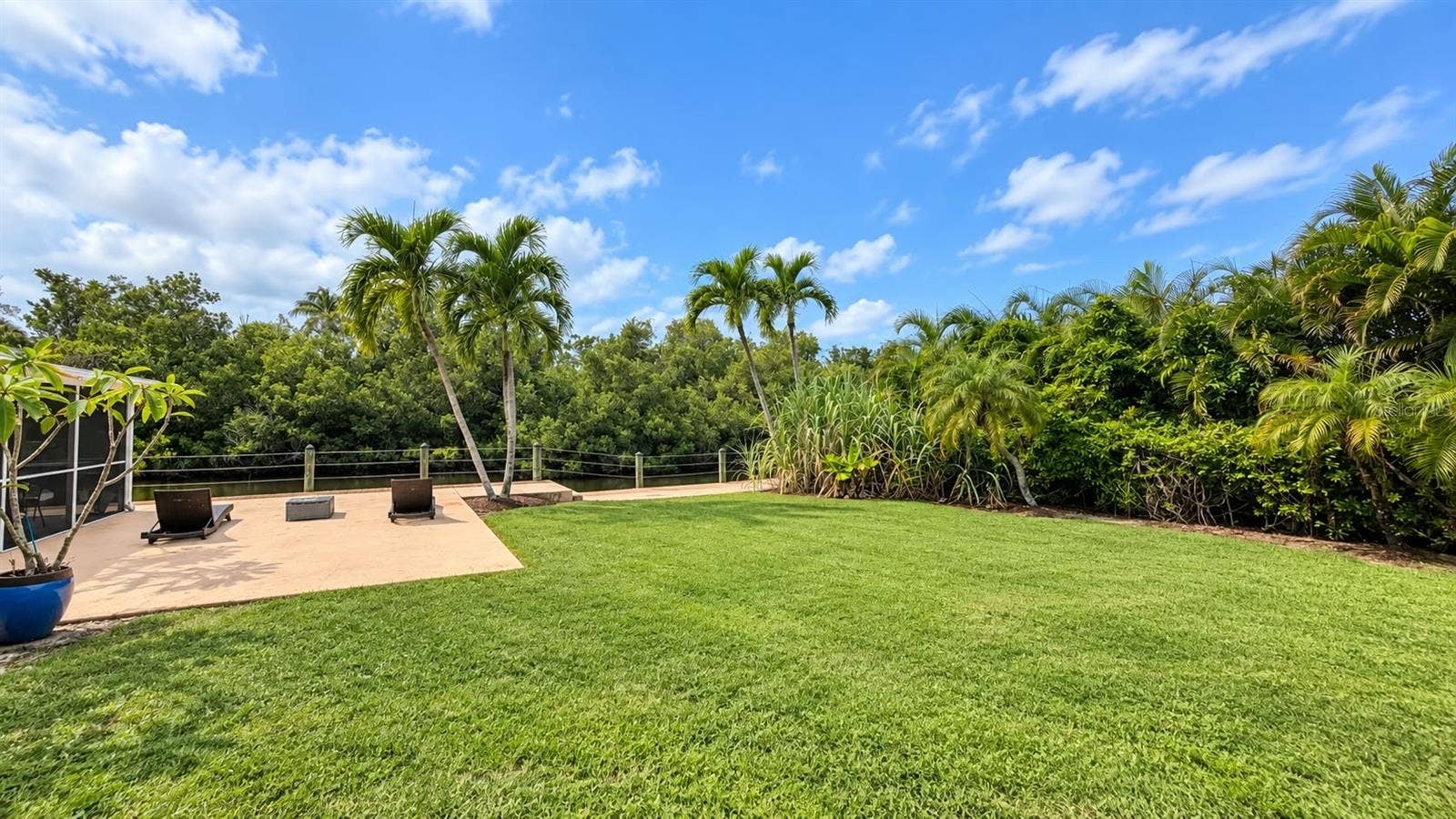 14360 MCGREGOR BOULEVARD, Fort Myers, FL 33919 14360 MCGREGOR BOULEVARD, Fort Myers, FL 33919