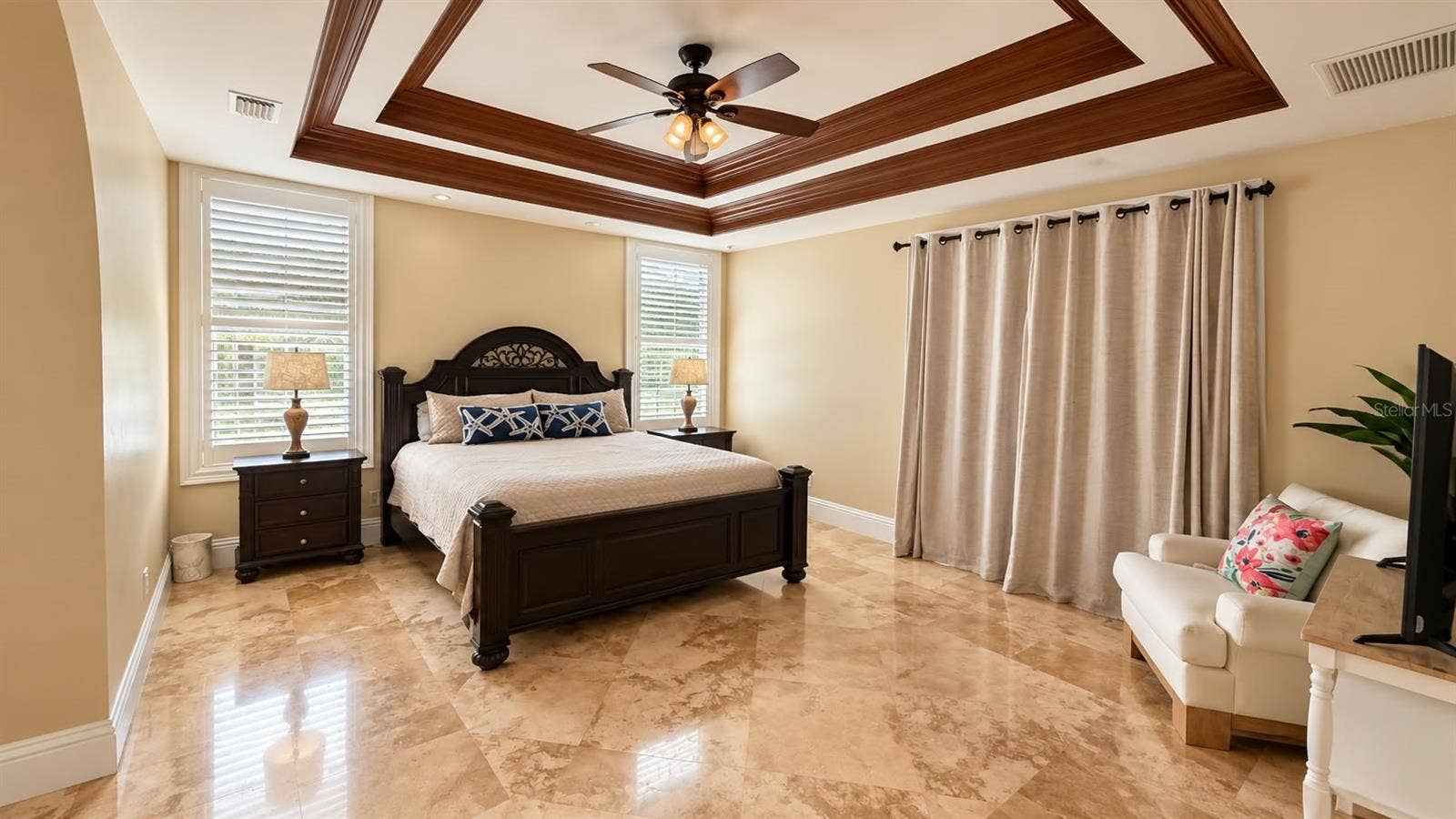 14360 MCGREGOR BOULEVARD, Fort Myers, FL 33919 14360 MCGREGOR BOULEVARD, Fort Myers, FL 33919