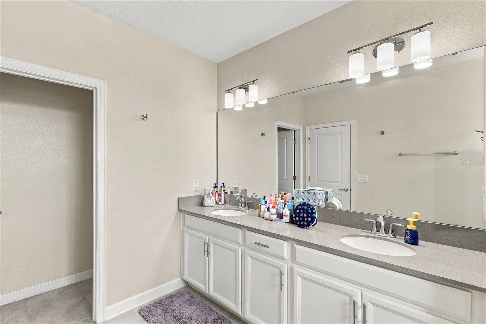4686 TRIBUTE TRAIL, Kissimmee, FL 34746 4686 TRIBUTE TRAIL, Kissimmee, FL 34746