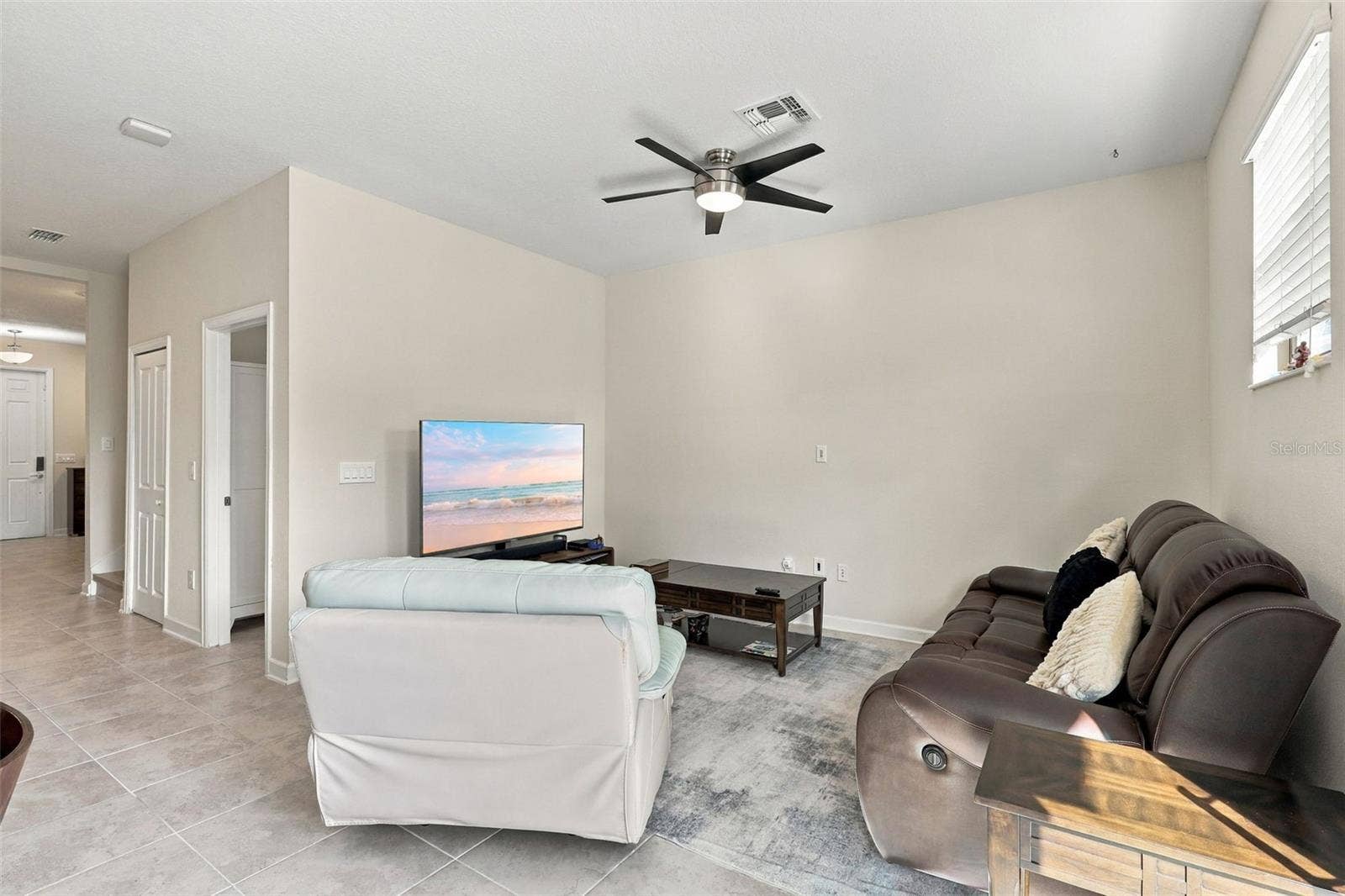 4686 TRIBUTE TRAIL, Kissimmee, FL 34746 4686 TRIBUTE TRAIL, Kissimmee, FL 34746
