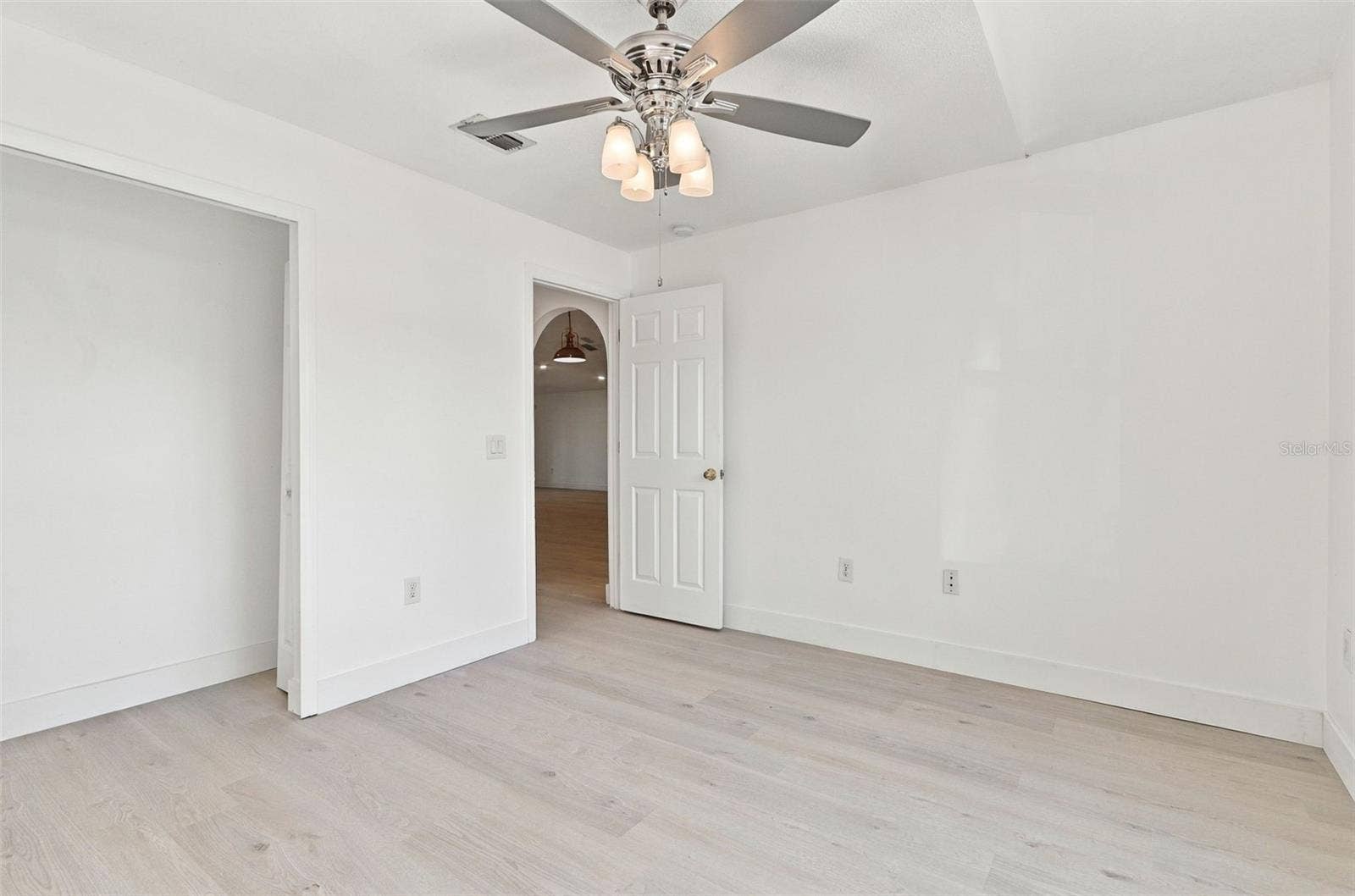 6737 WESTLAKE BOULEVARD, Orlando, FL 32810 6737 WESTLAKE BOULEVARD, Orlando, FL 32810