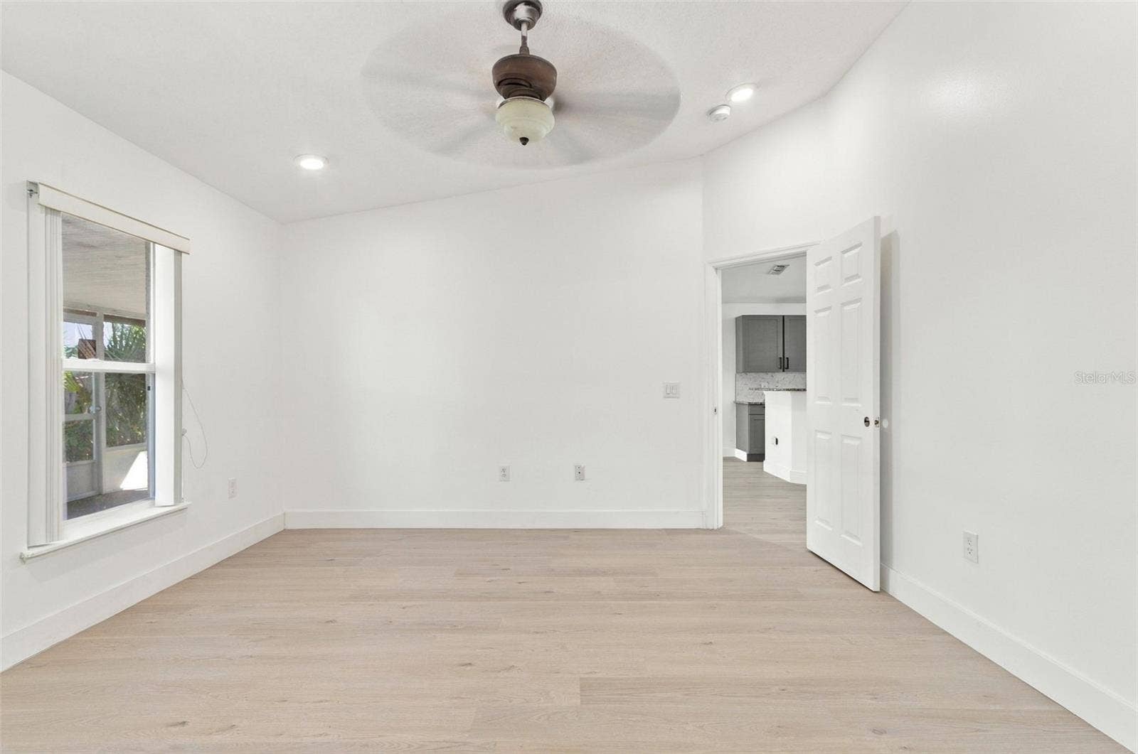 6737 WESTLAKE BOULEVARD, Orlando, FL 32810 6737 WESTLAKE BOULEVARD, Orlando, FL 32810