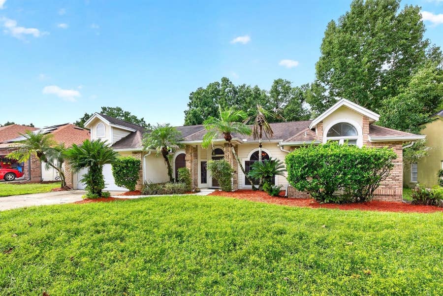 Property photo for 1003 N MAGEE CREEK COURT, Oviedo, FL