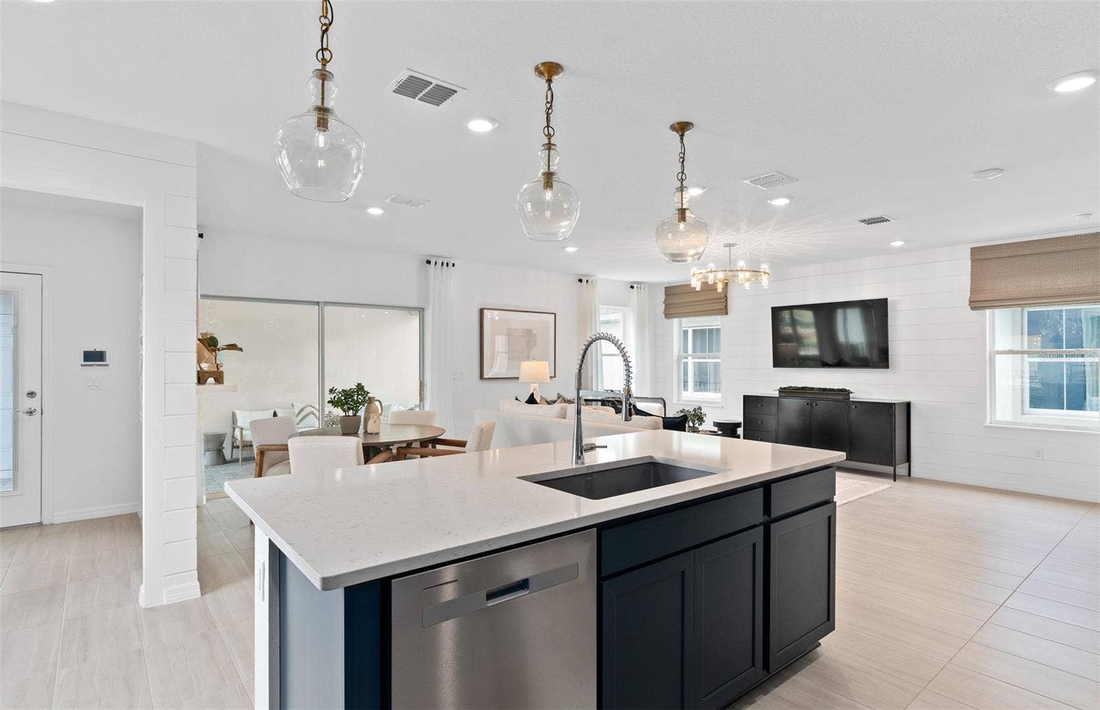 5088 SHRUB LEAF ALLEY, St Cloud, FL 34771 Model Home Design Only. Pictures and furnishings are for illustrative purposes only. Elevations, colors and options may vary. Furniture is for model home staging only.?