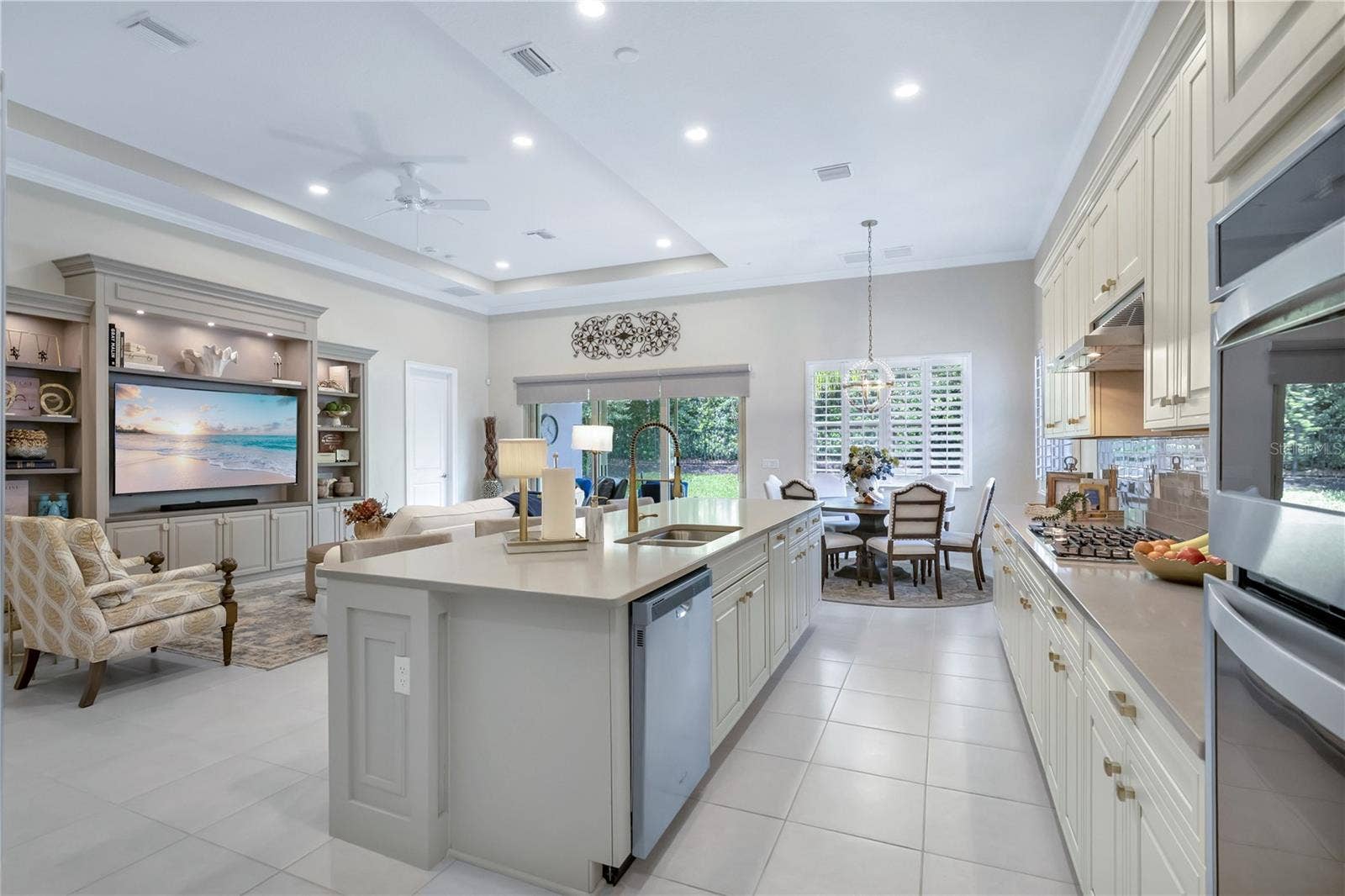 15749 CUTTER SAIL PLACE, Winter Garden, FL 34787 Beautifully appointed kitchen featuring generous counter space and stylish finishes.
