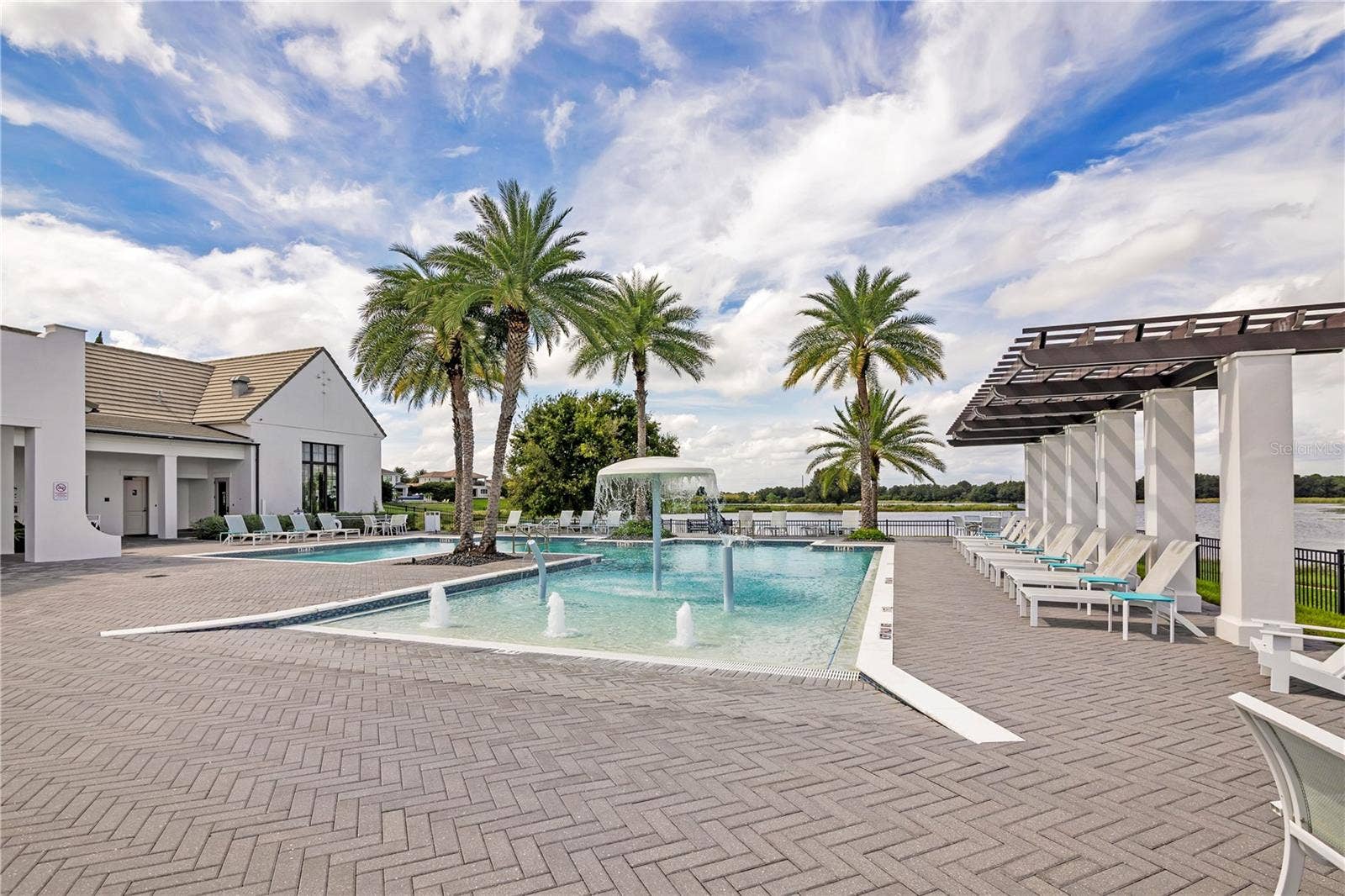 15749 CUTTER SAIL PLACE, Winter Garden, FL 34787 Dedicated children's splash area featuring playful water features.