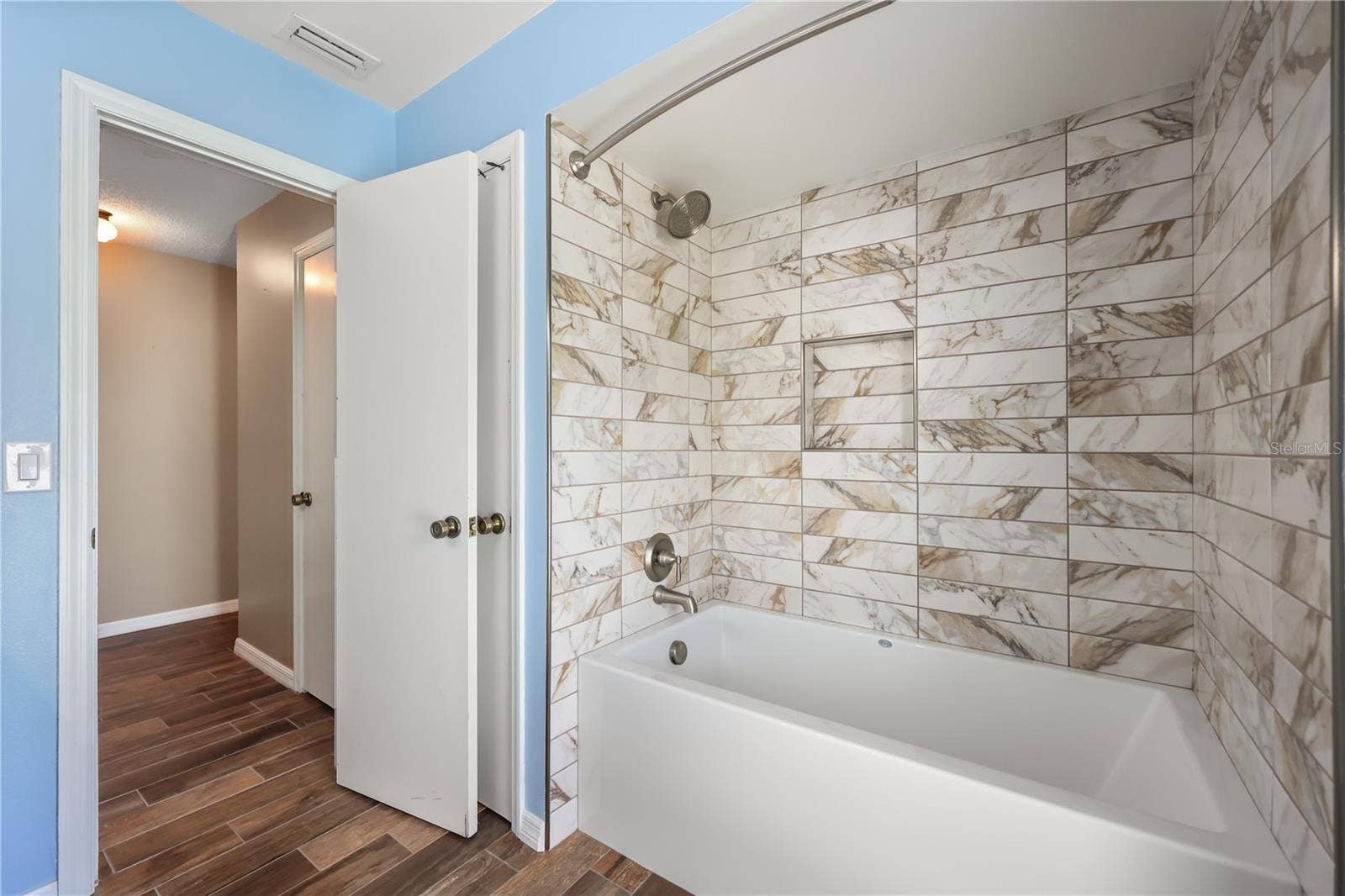 1008 FOREST CIRCLE, Winter Springs, FL 32708