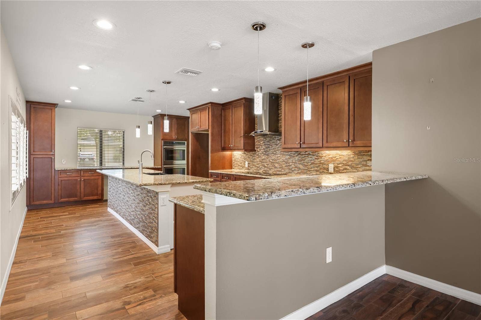 1008 FOREST CIRCLE, Winter Springs, FL 32708