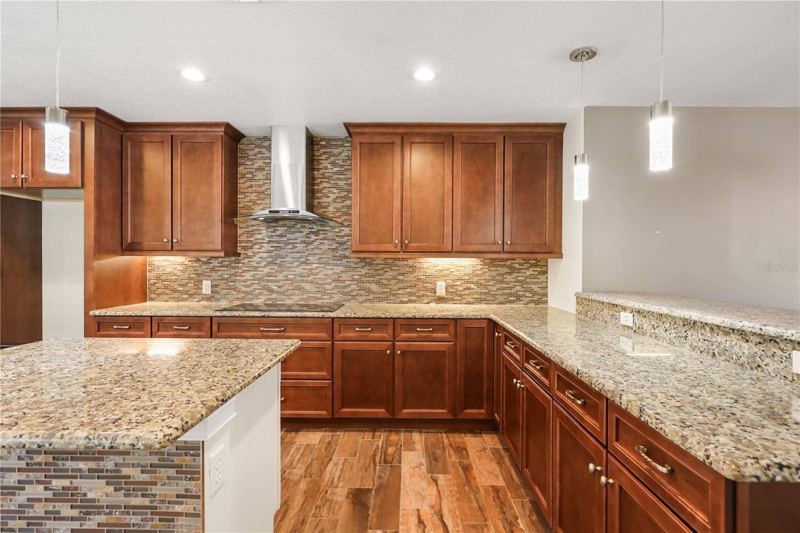 1008 FOREST CIRCLE, Winter Springs, FL 32708