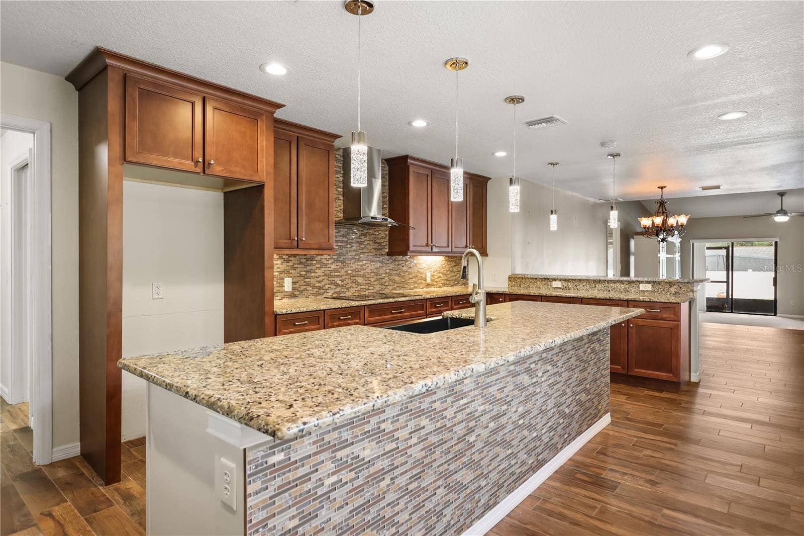1008 FOREST CIRCLE, Winter Springs, FL 32708