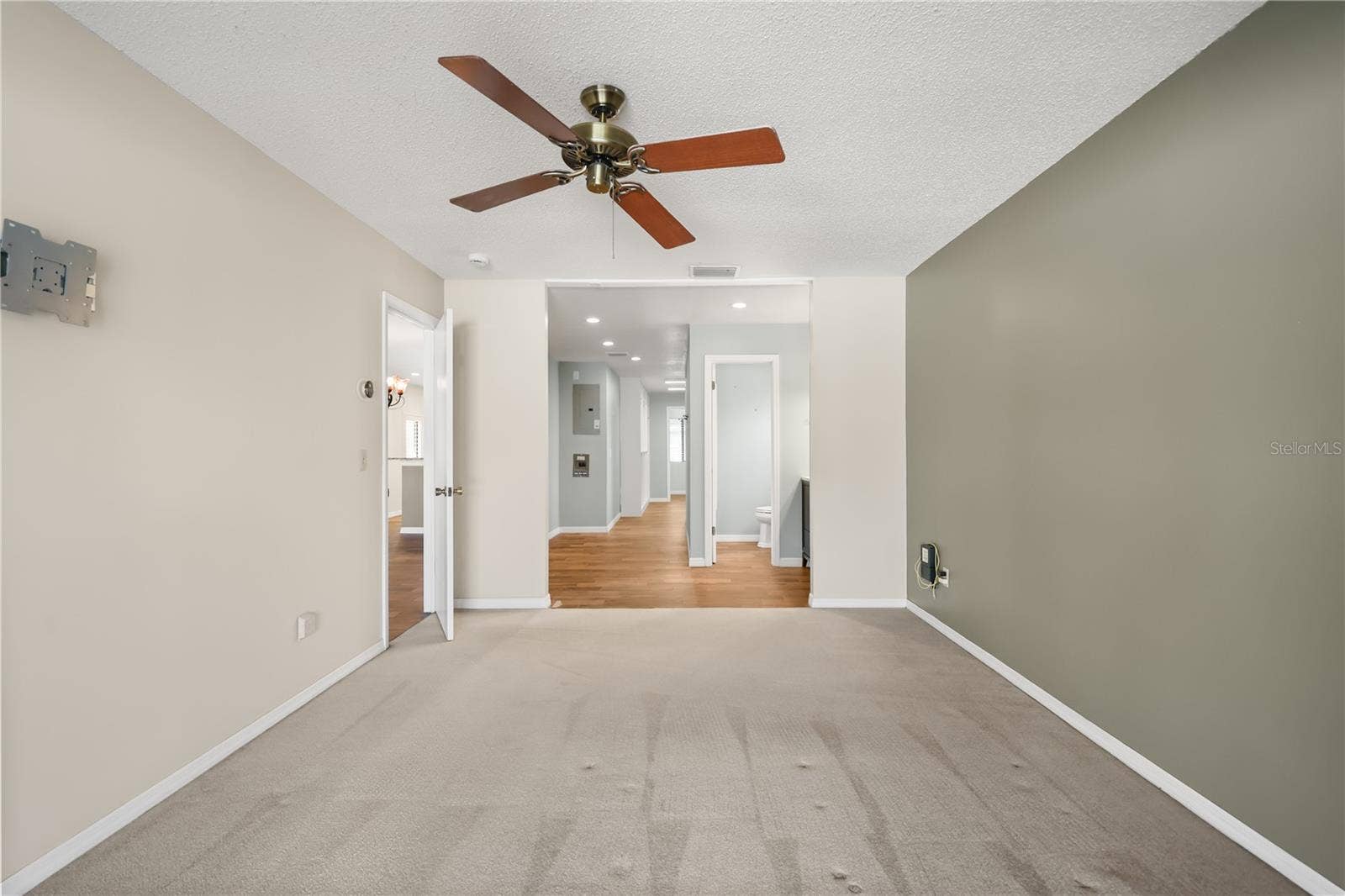 1008 FOREST CIRCLE, Winter Springs, FL 32708