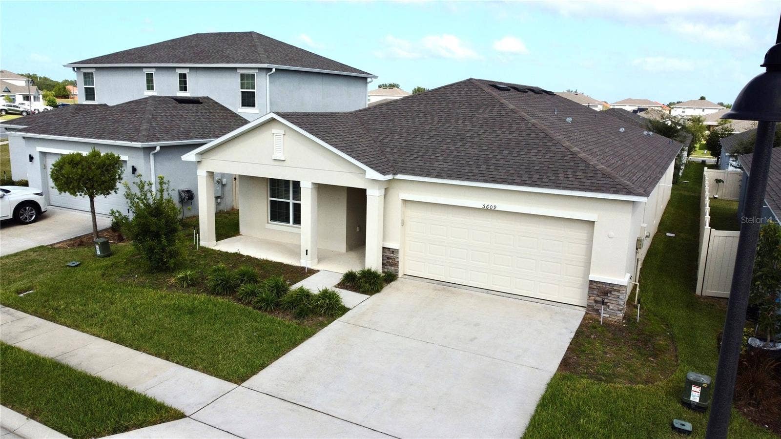5609 COSTA BLANCA WAY, Davenport, FL 33897 5609 COSTA BLANCA WAY, Davenport, FL 33897